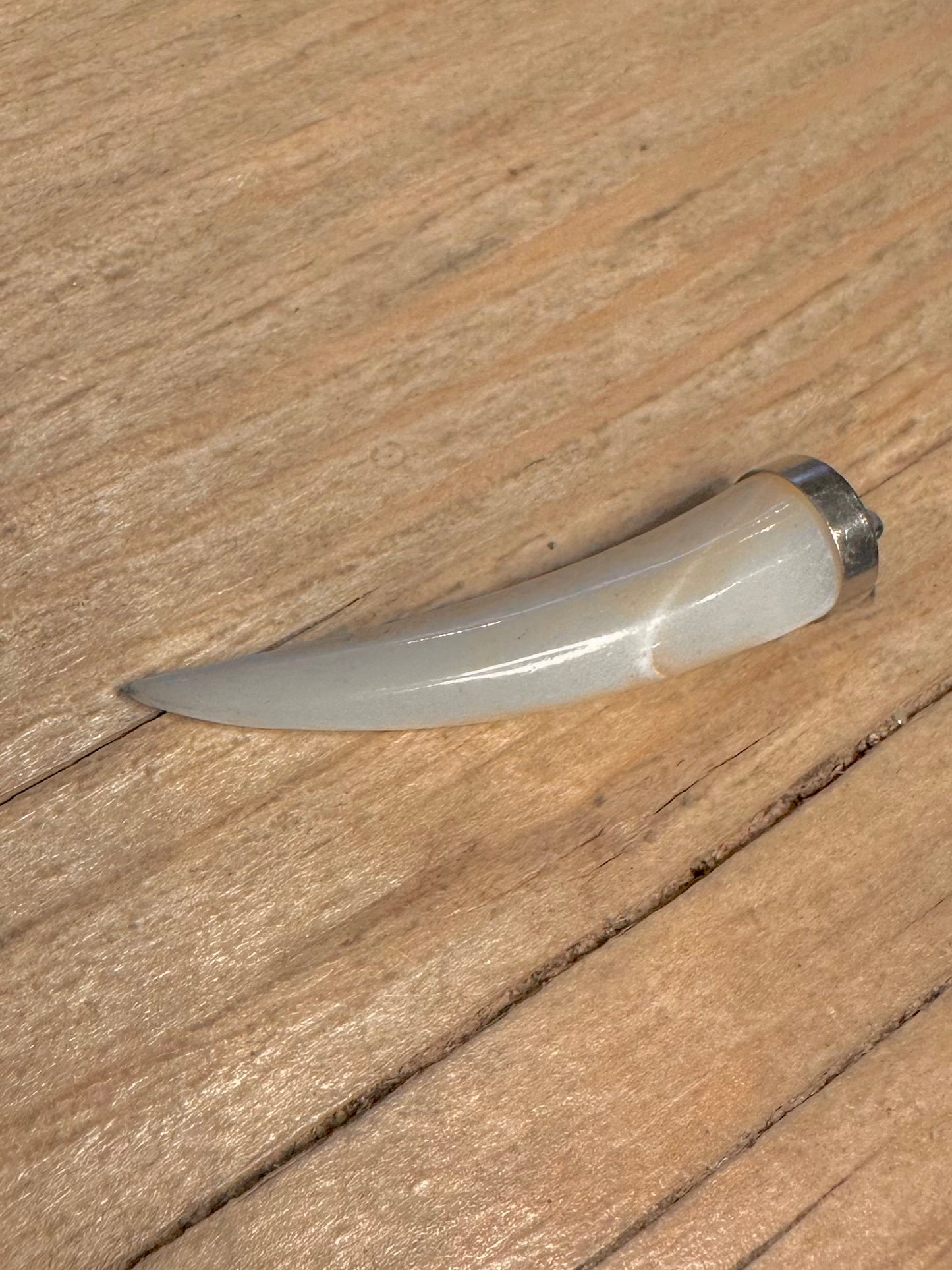 Vintage Mother of Pearl Claw 925 Sterling Silver Pendant