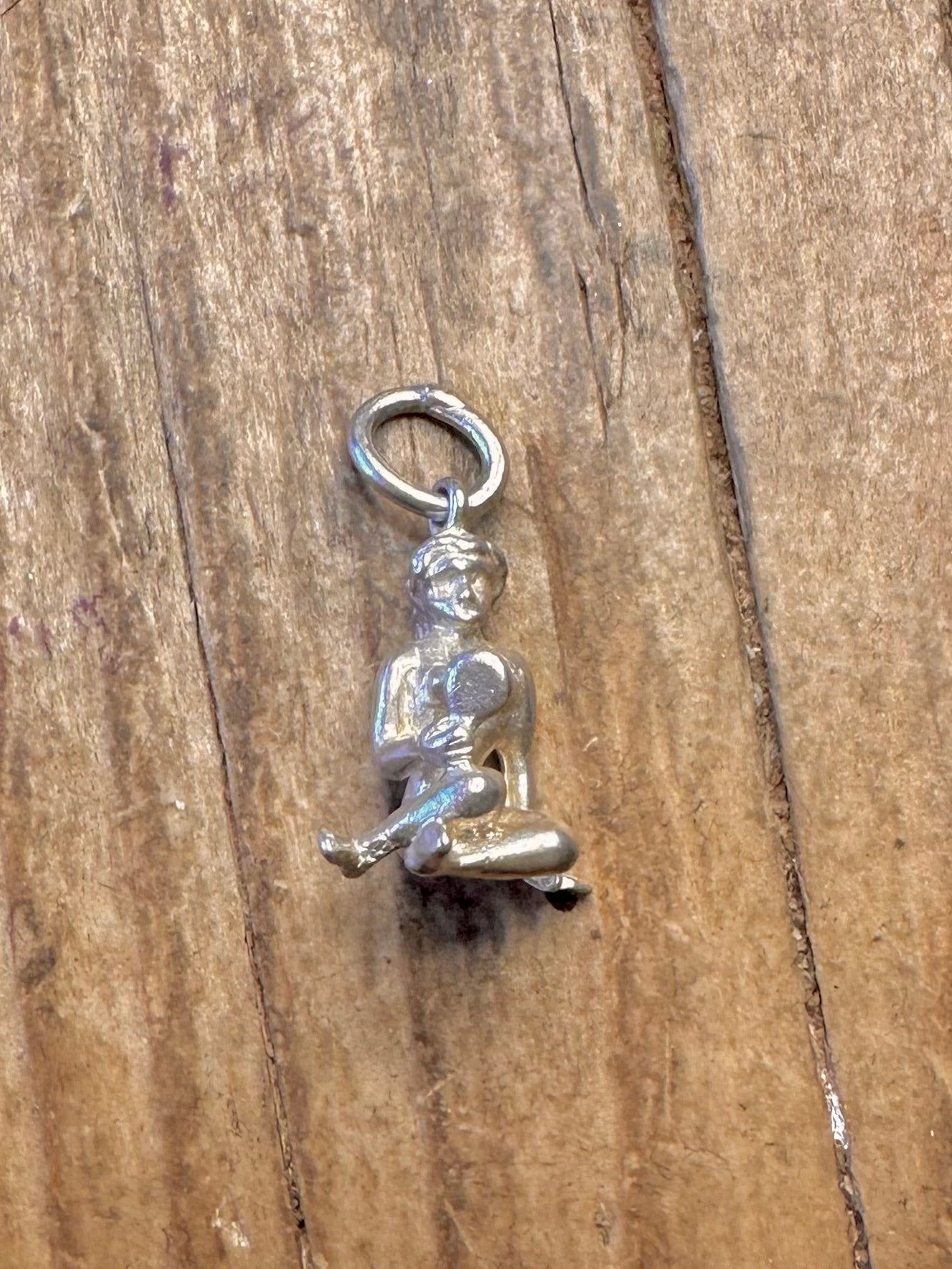 Damen sitzen mit Spiegel 925 Sterling Silber Charm-Anhänger