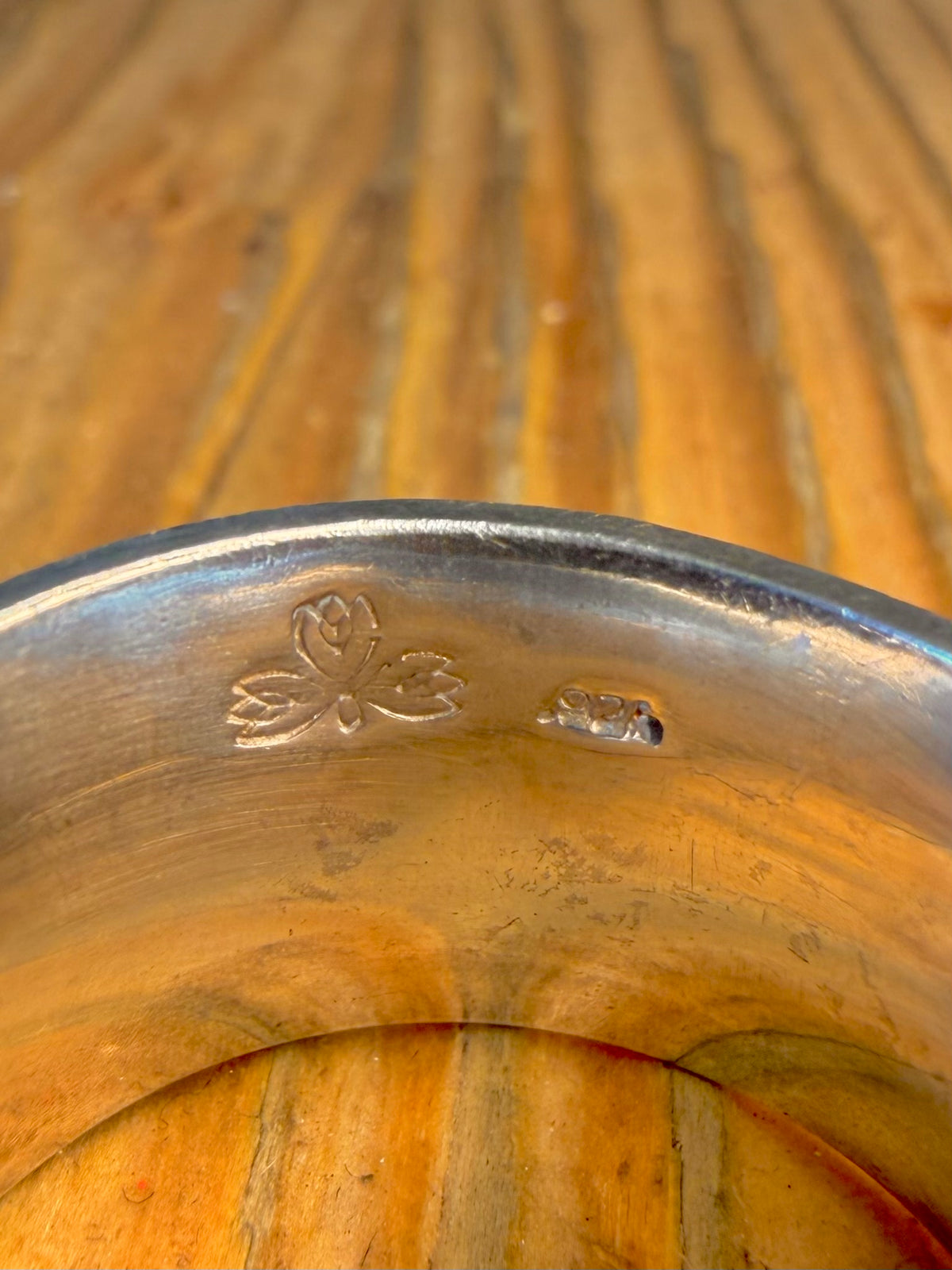 Wide Engraved Lily Pad Design 925 Sterling Silver Size T Ring
