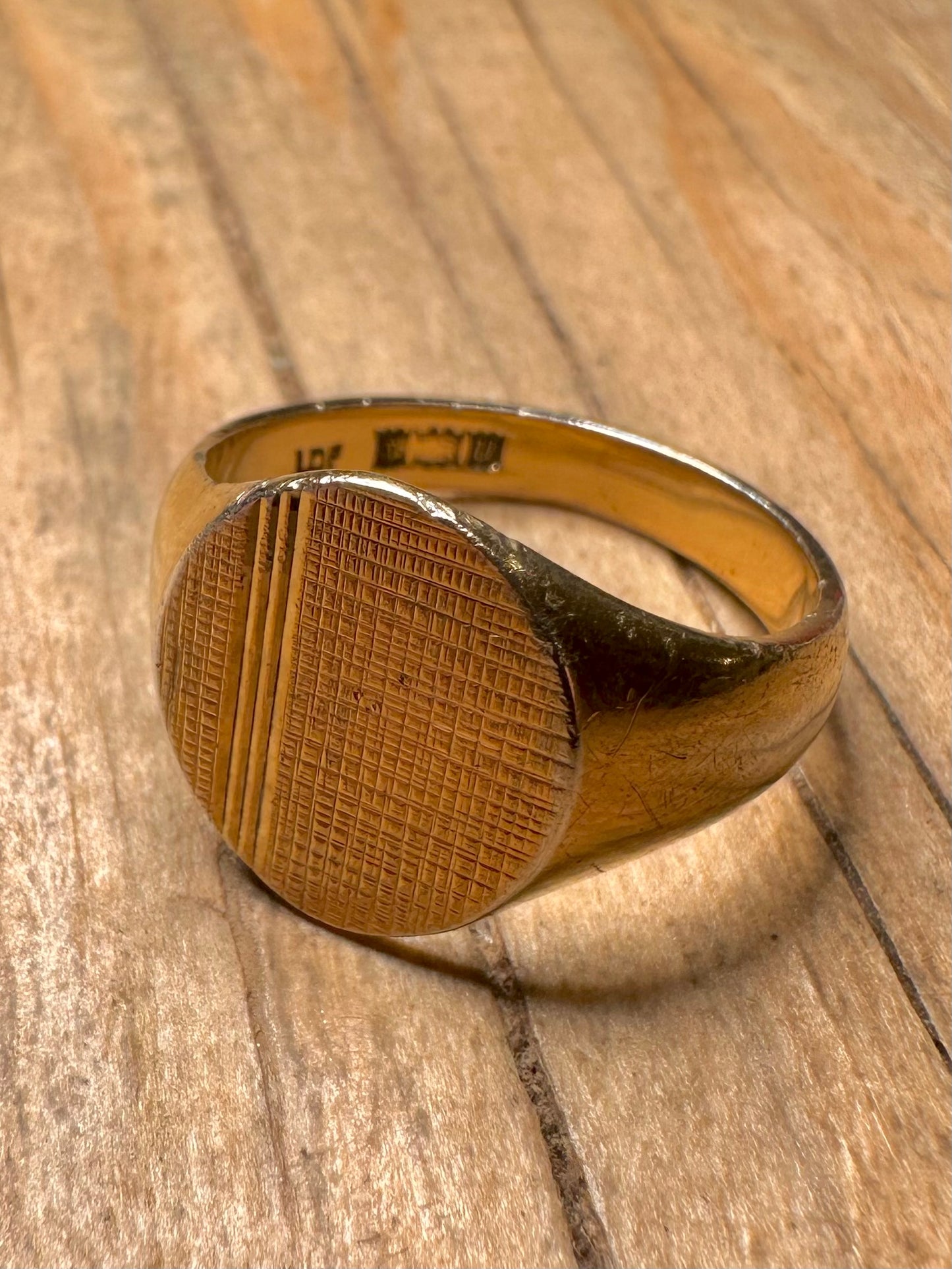 Vintage 1969 Textured Signet Gold on 925 Sterling Silver Size U Ring