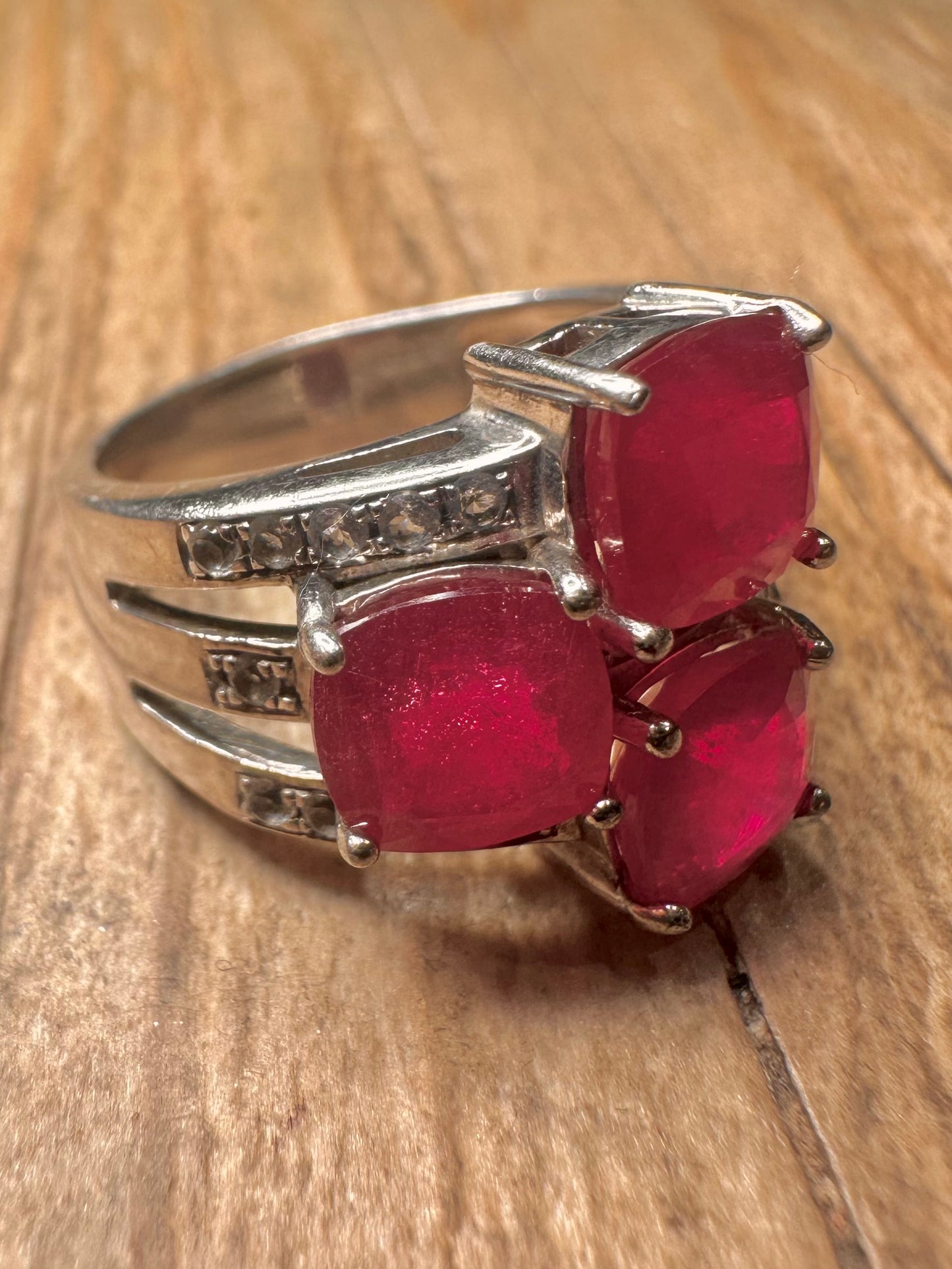 Modern Red and White Stone 925 Sterling Silver Size Q1/2 Ring