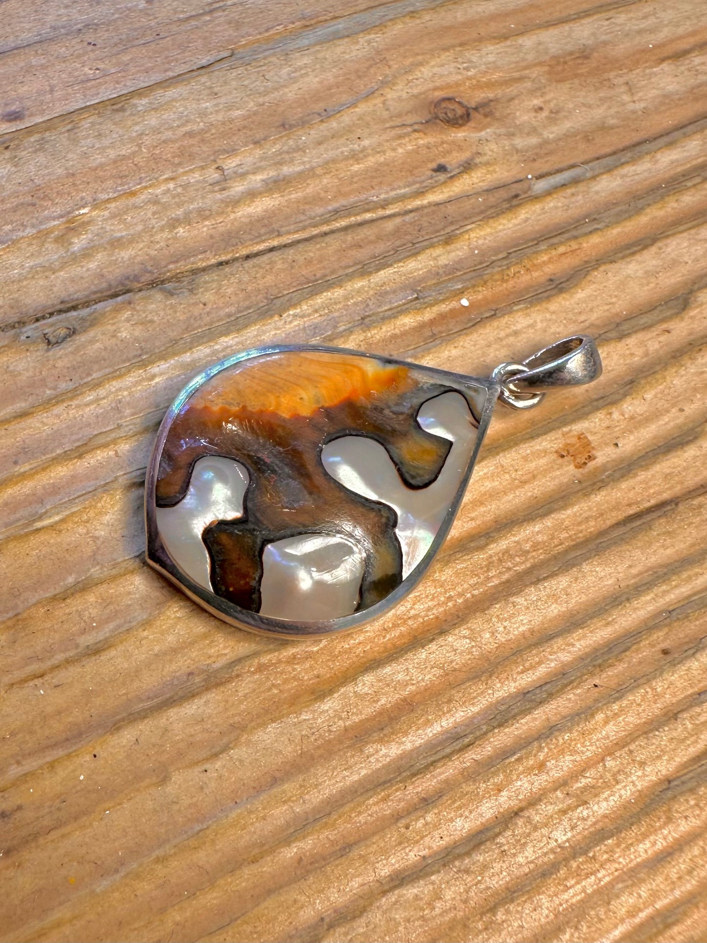 Teardrop Shape Shell 925 Sterling Silver Pendant