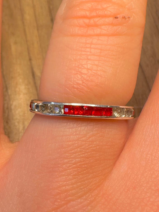Vintage Red and White Stone Band 925 Sterling Silver Size P Ring