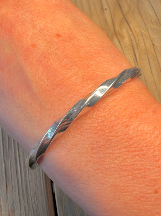 Vintage Twisted 925 Sterling Silver Bangle