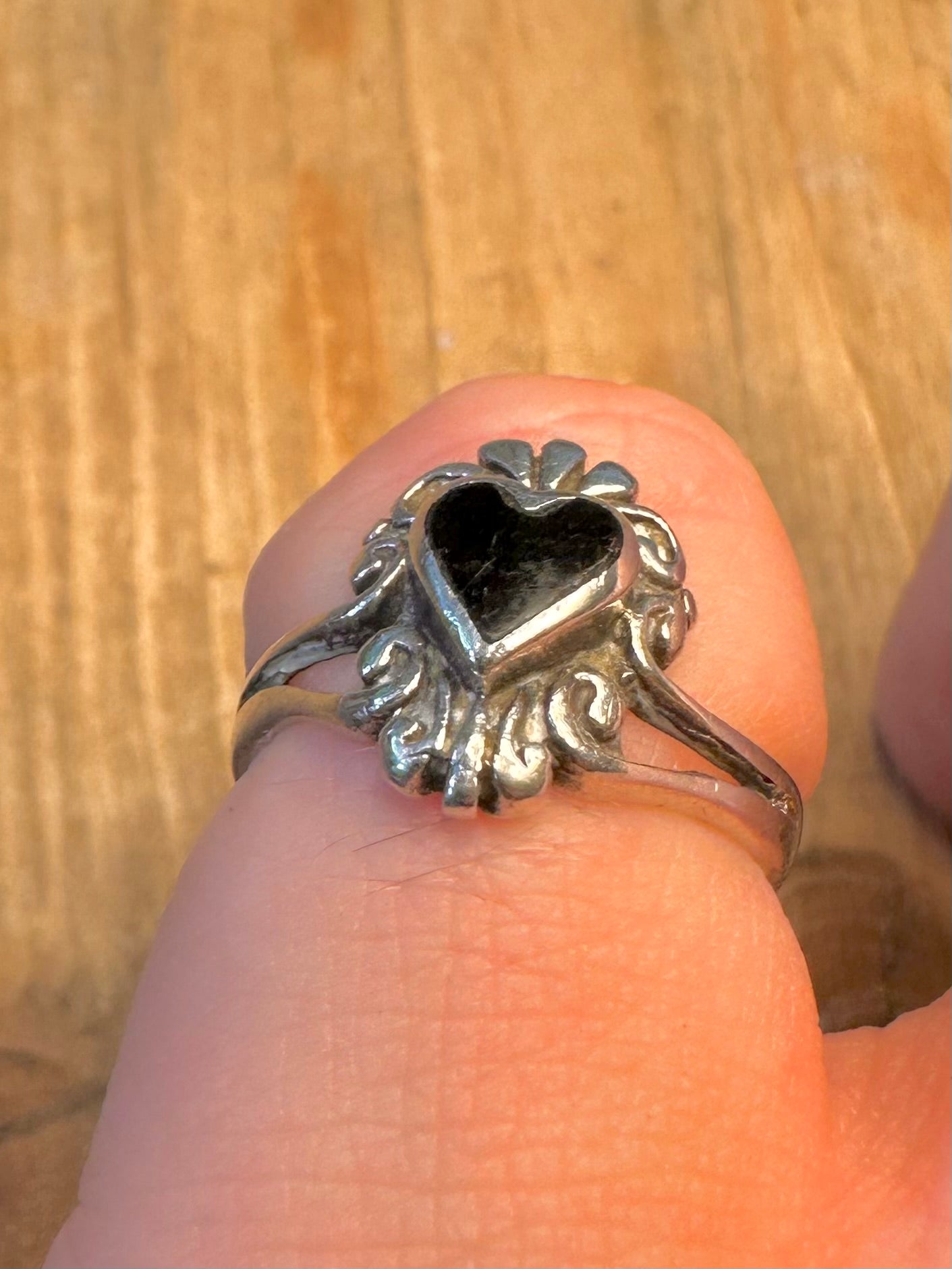Black Heart Ornate 925 Sterling Silver Size J1/2 Ring