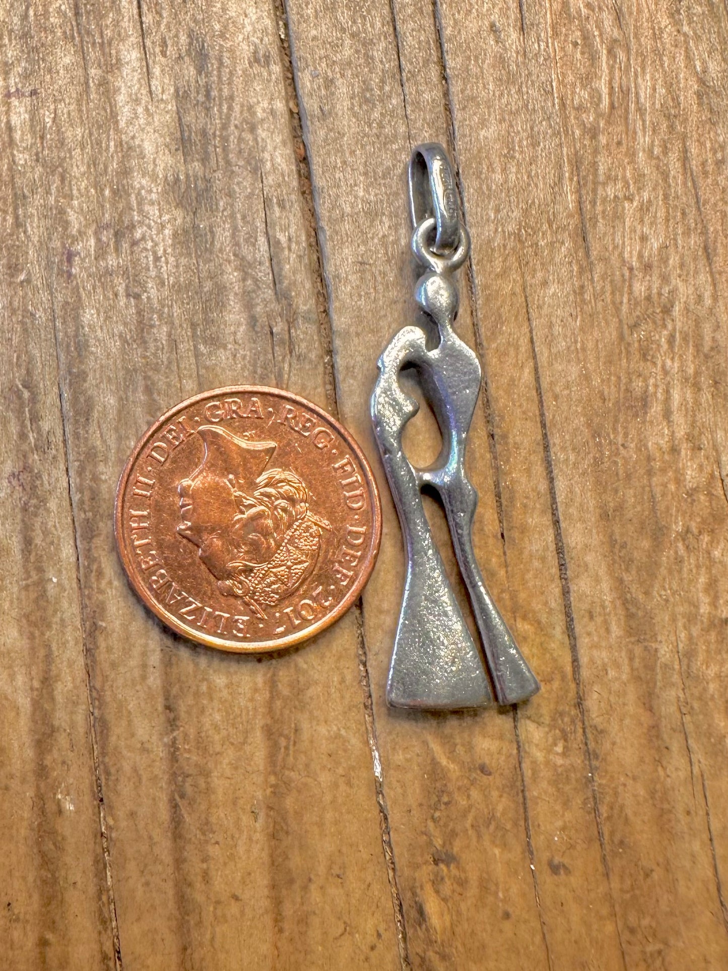Paar umarmt 925er Sterling Silber Anhänger