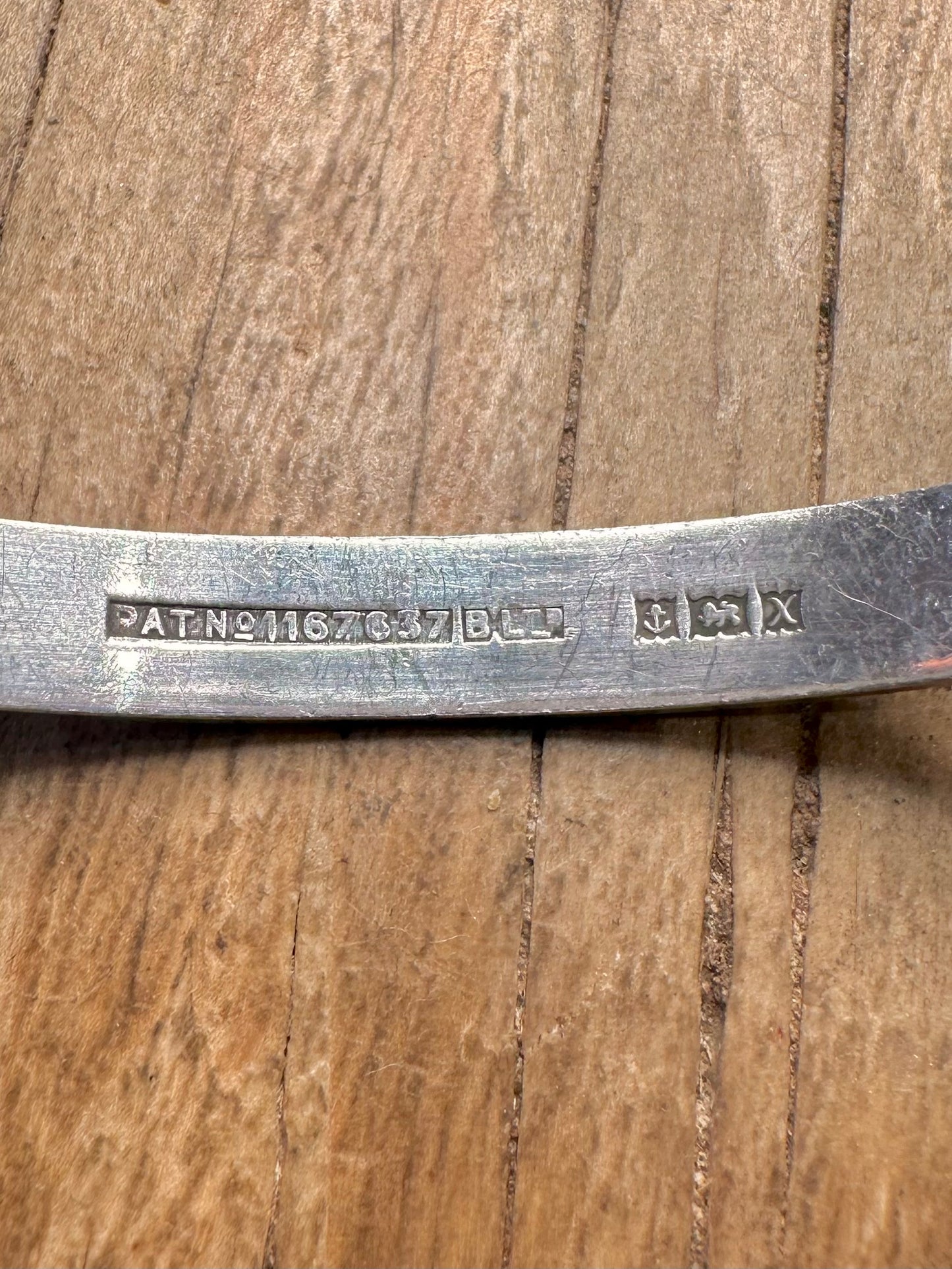 Vintage 1972 Engraved Bark Effect 925 Sterling Silver Bangle