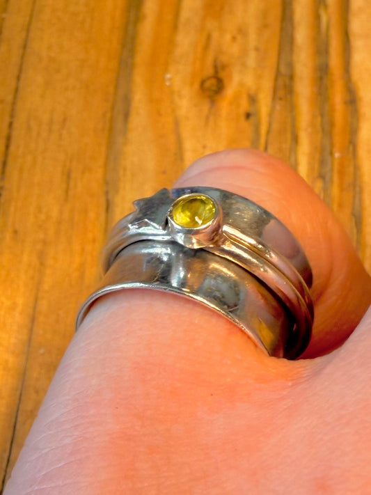 Peridot and Star Spinner Band 925 Sterling Silver Size N1/2 Ring