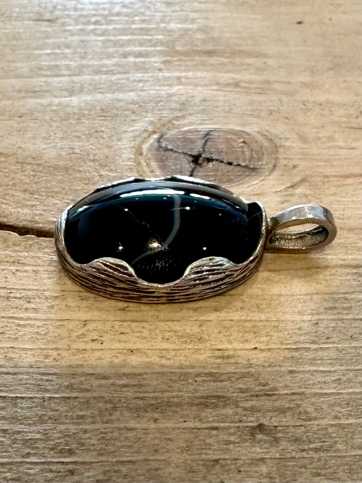 Vintage 1974 Onyx Abstract Oval Bark Effect 925 Silver Pendant