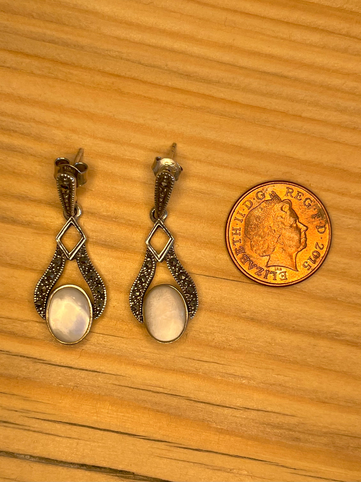 Mother Of Pearl and Black Onyx Reversible Drop 925 Sterling Silver Earrings