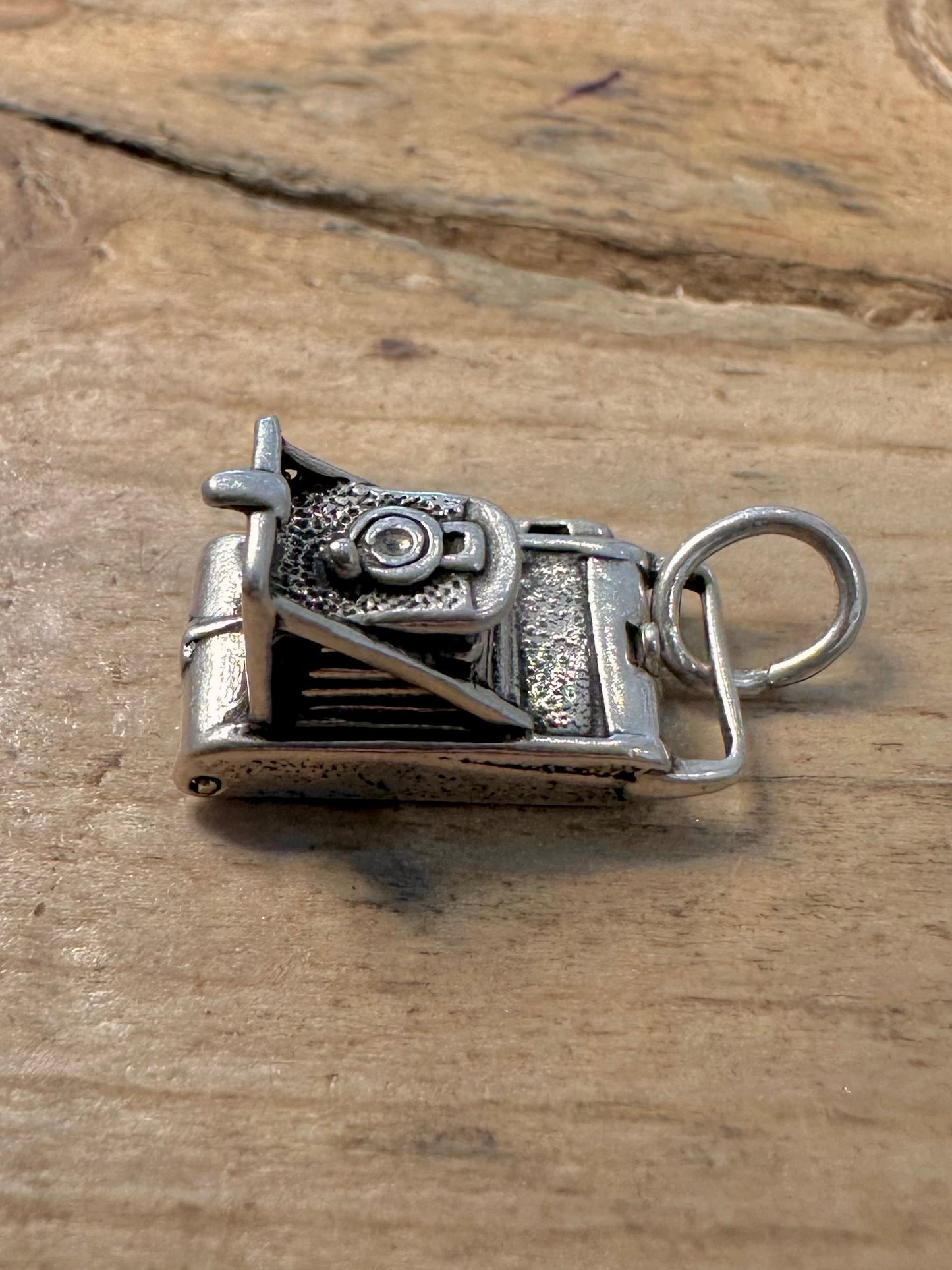 Vintage Camera Opening Back 925 Silver Pendant