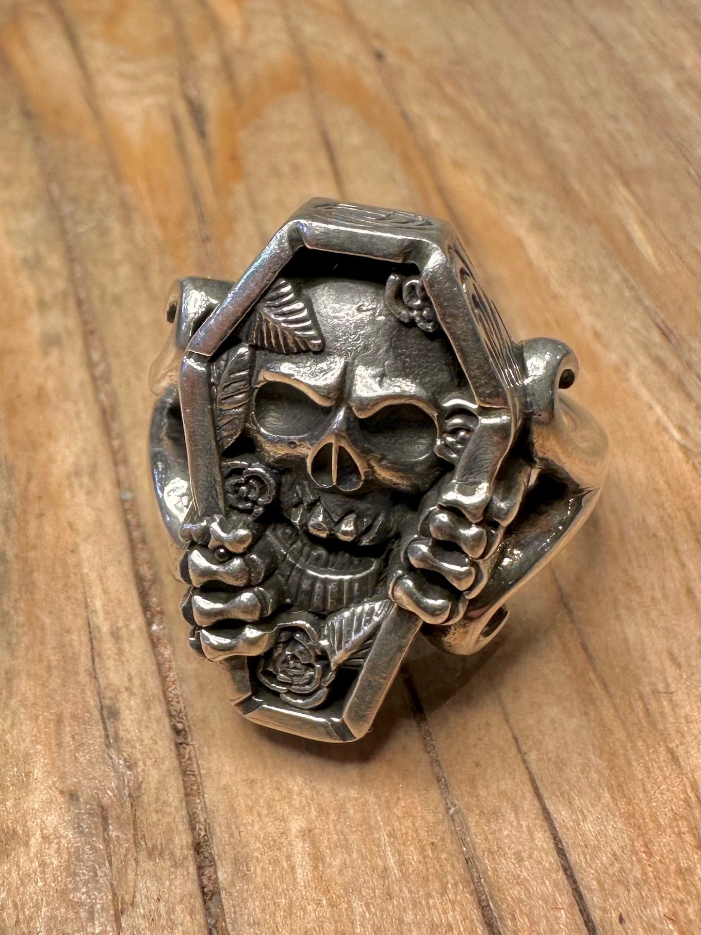 Vintage Skull Coffin Engraved 925 Sterling Silver Size U Ring