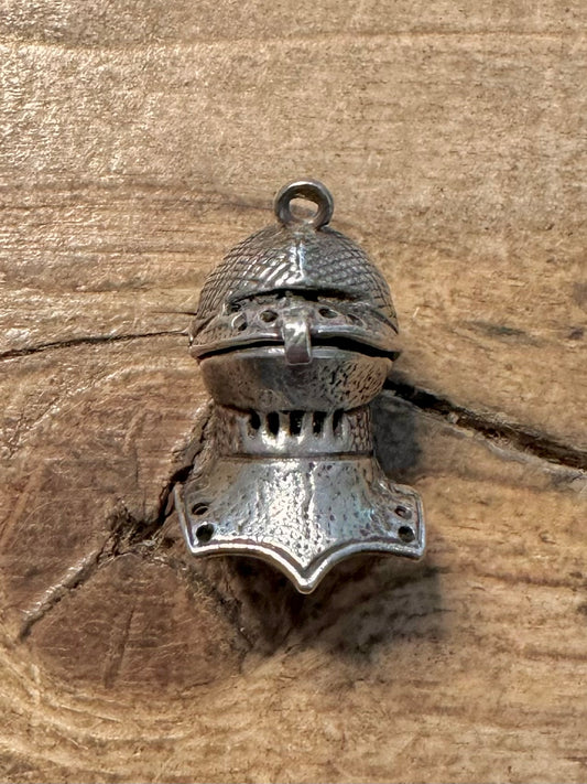 Vintage Knights Helmet Articulated 925 Silver Charm Pendant