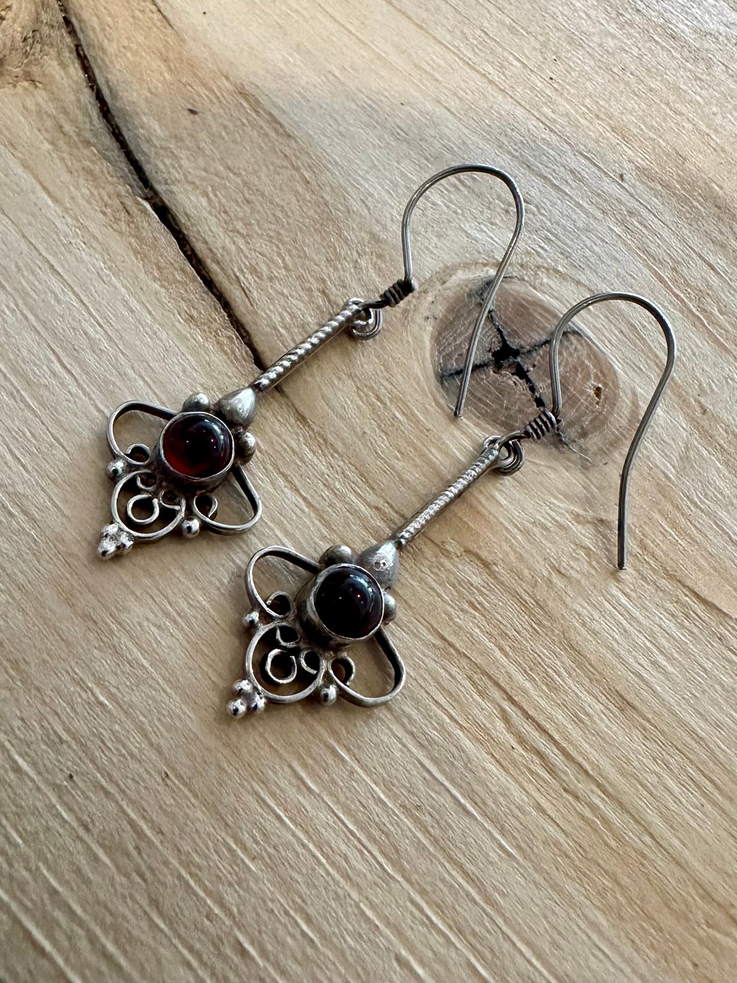 Vintage Garnet Ornate 925 Silver Earrings