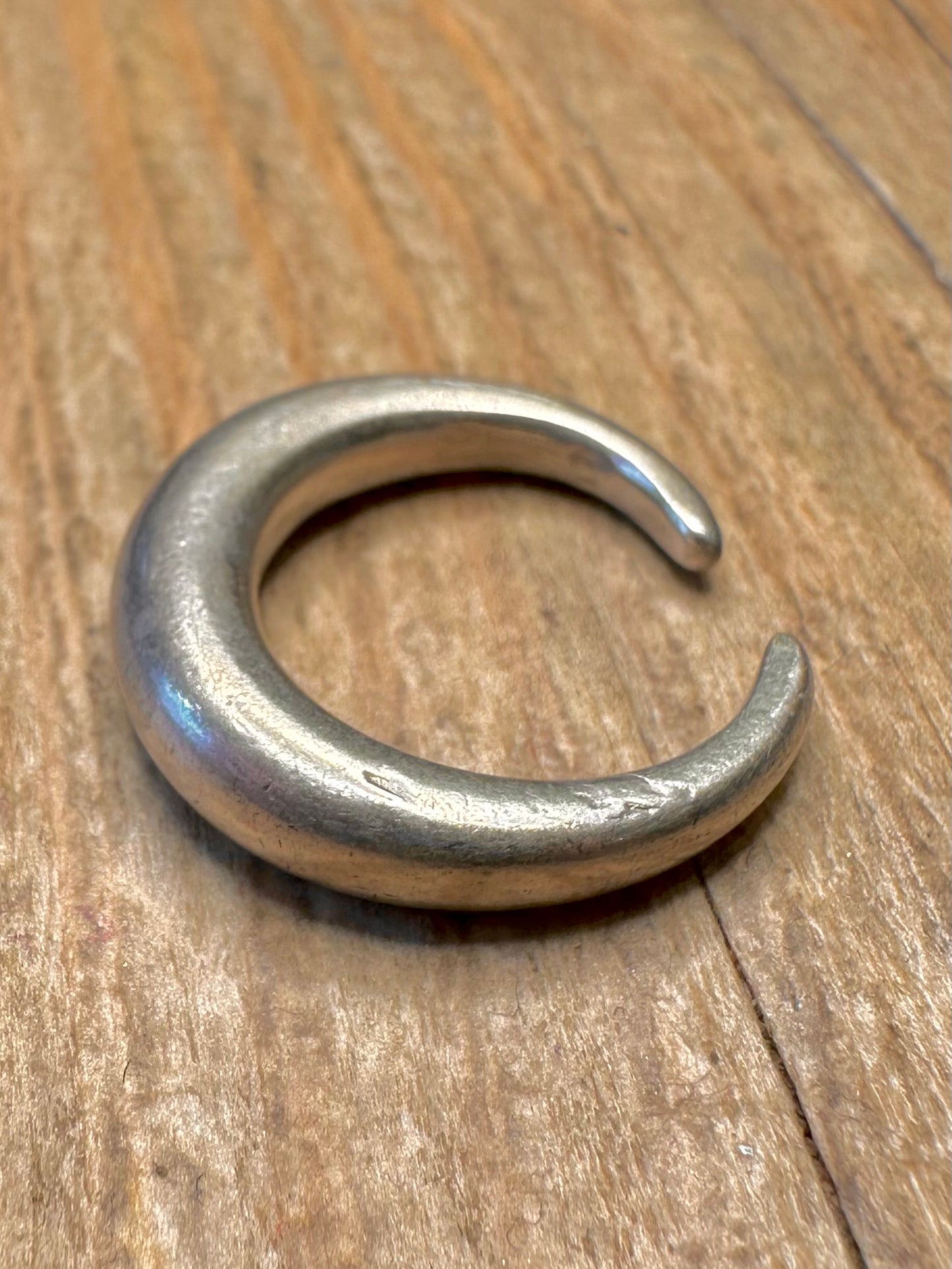 Ring im modernistischen, abgerundeten Design, 800er Silber, Größe N