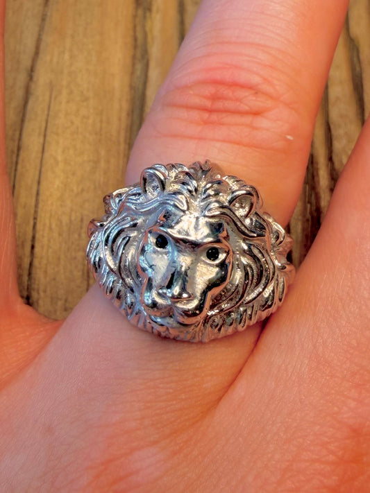 Lion Head Black Stone Eyes 925 Sterling Silver Size O1/2 Ring