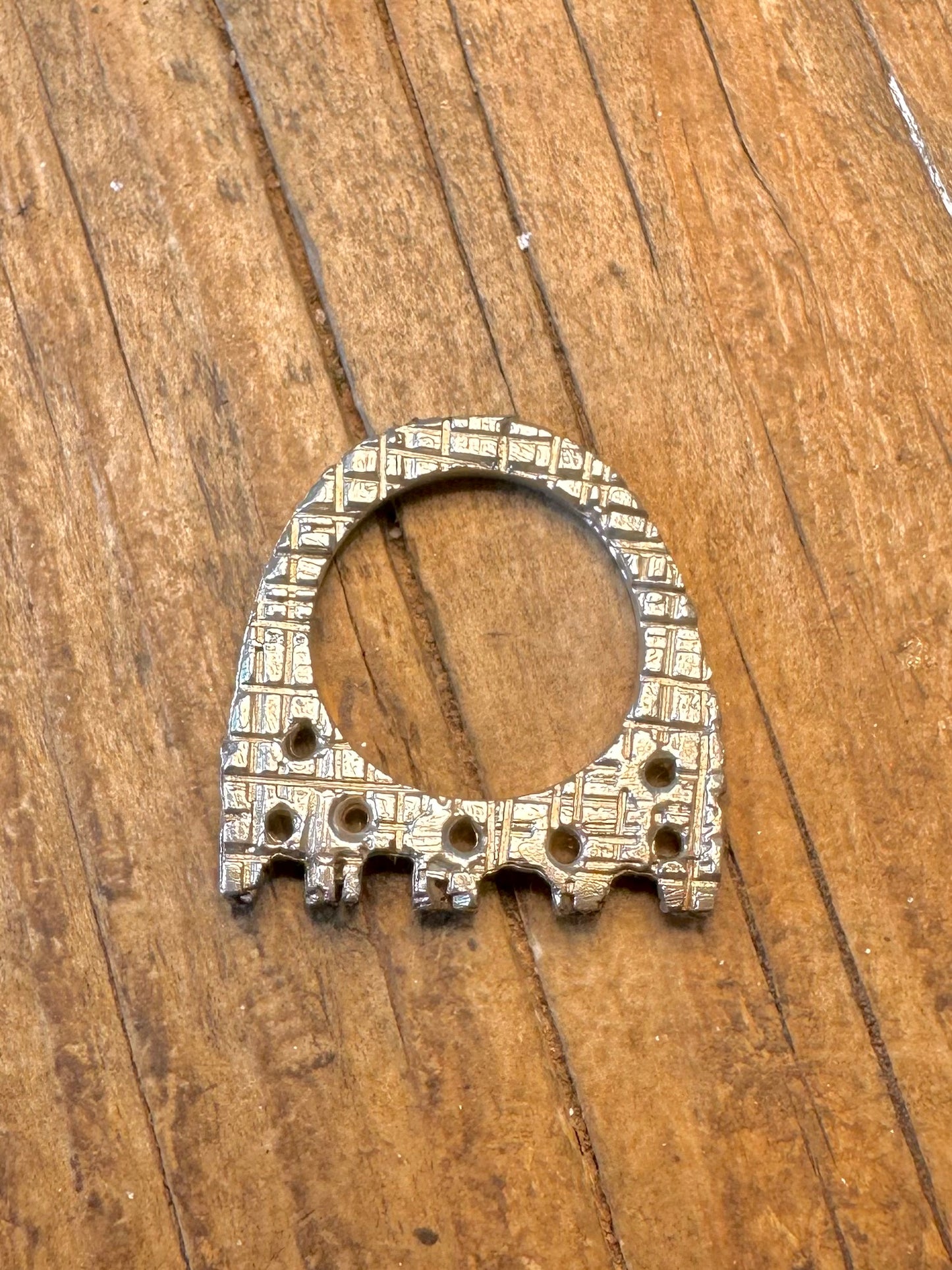 Abstract 2017 Shape Textured Edinburgh Maker EM 925 Sterling Silver Size O Ring