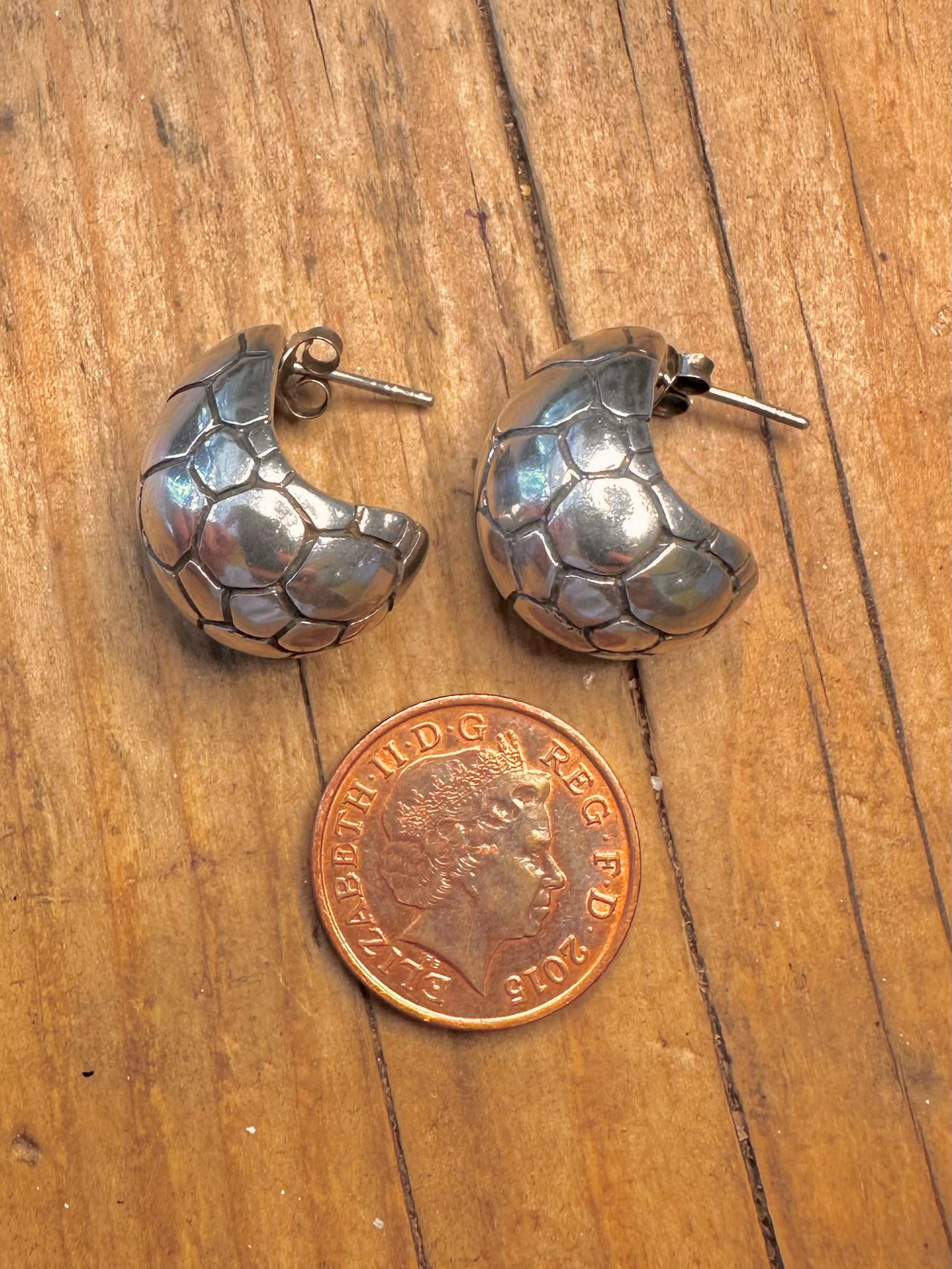 Tiffany Style Alligator Style Dome 925 Sterling Silver Earrings