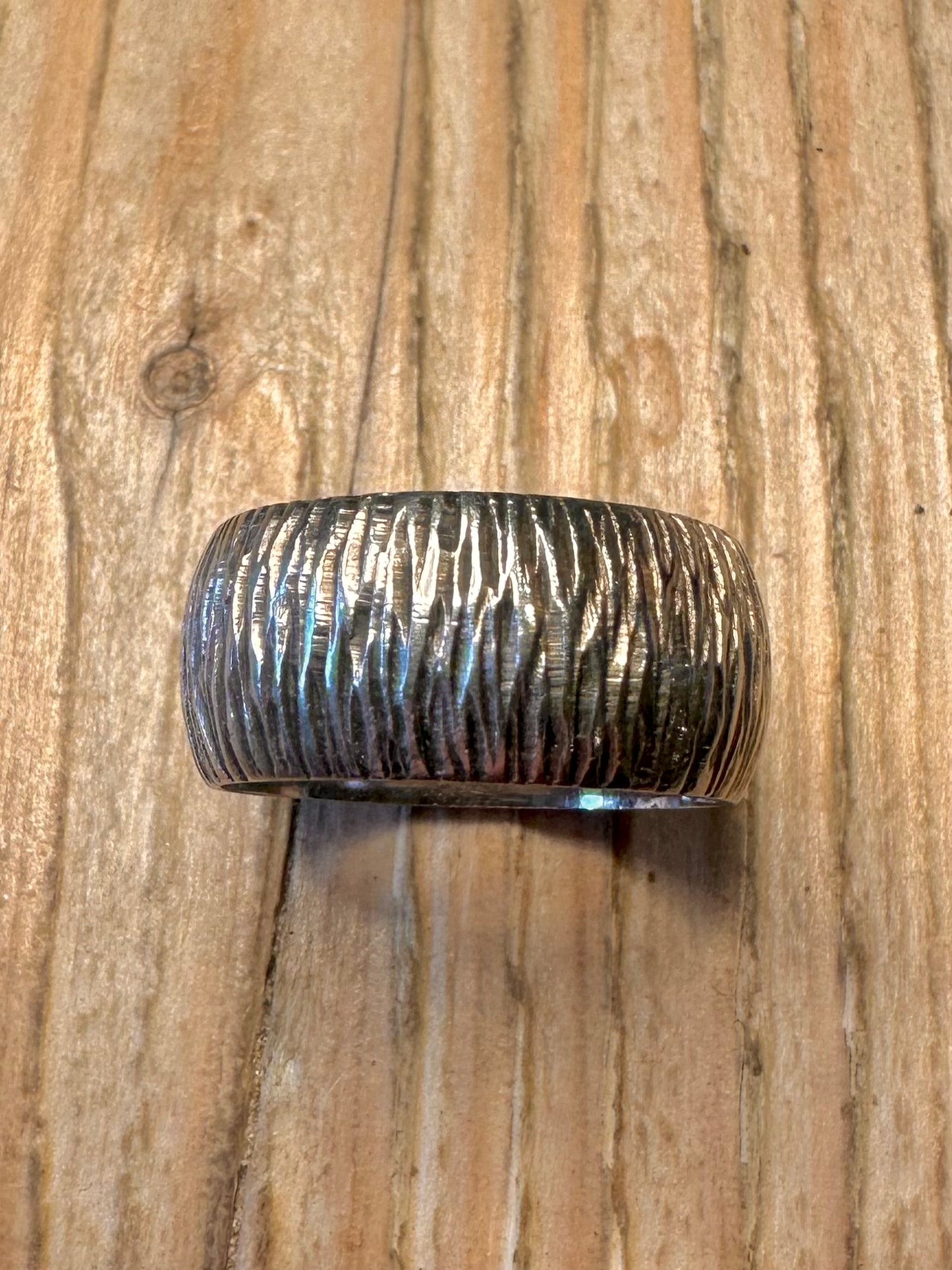 Vintage Bark Effect Band 925 Sterling Silver Size Q Ring