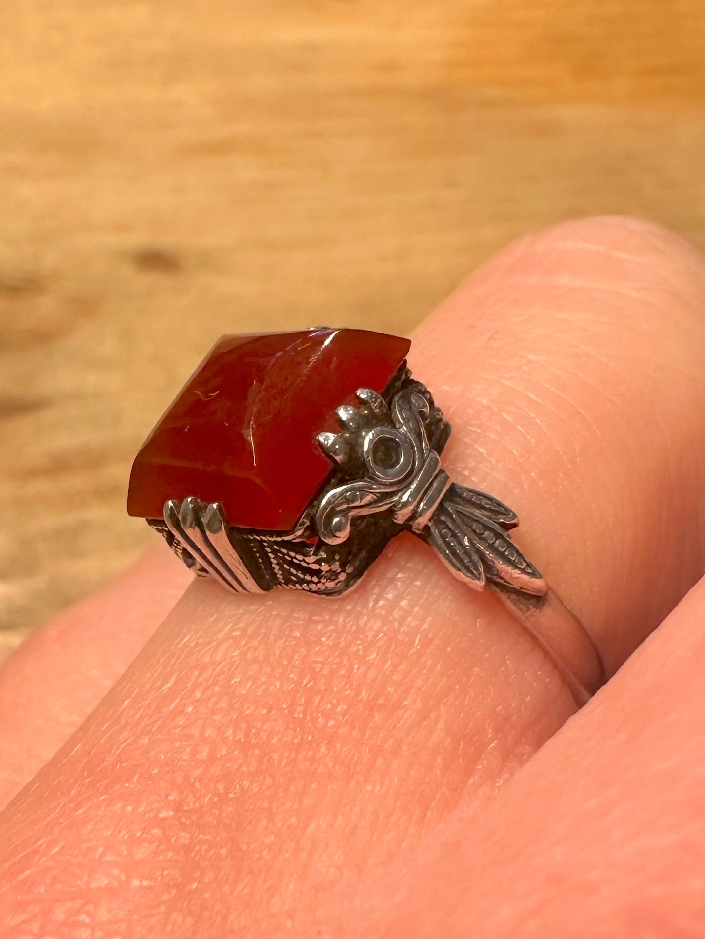 Vintage Carnelian Ornate Signet 925 Silver Size O Ring