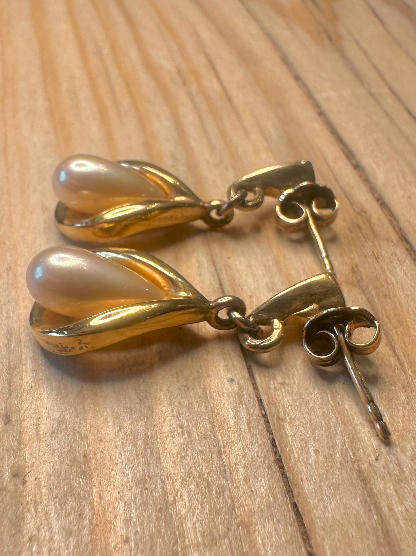 Modern Pearl Gold on 925 Silver Earrings