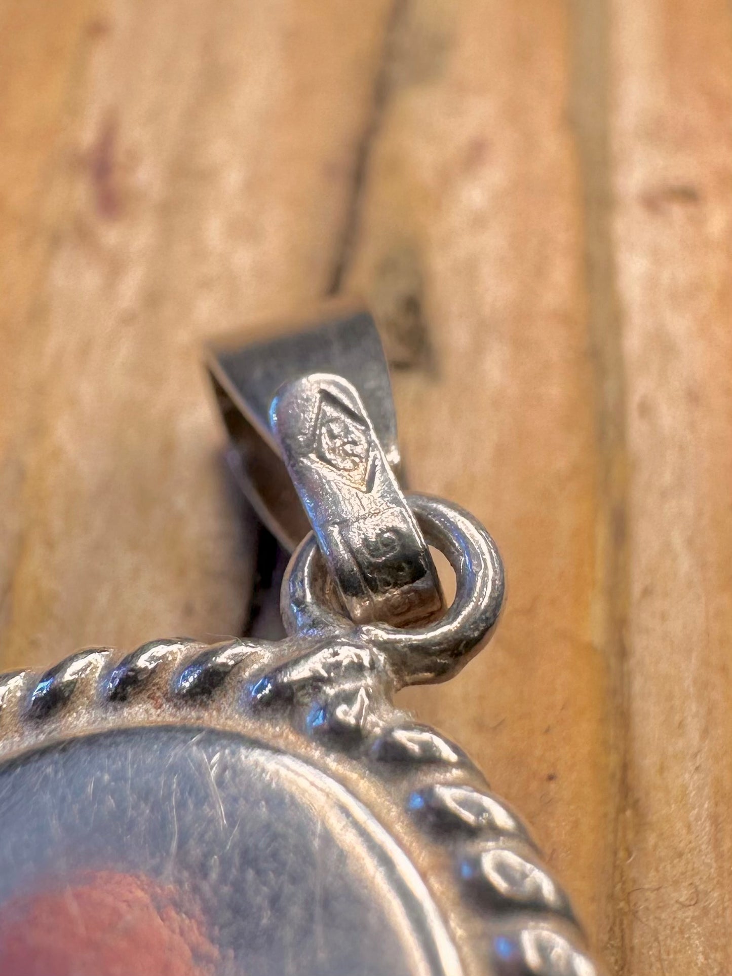 Amber Oval Rope Style Setting 925 Sterling Silver Pendant
