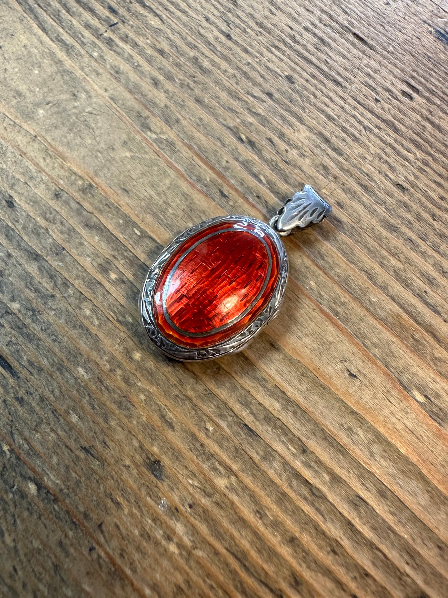 Vintage Red Enamel Oval Engraved 925 Sterling Silver Locket Pendant