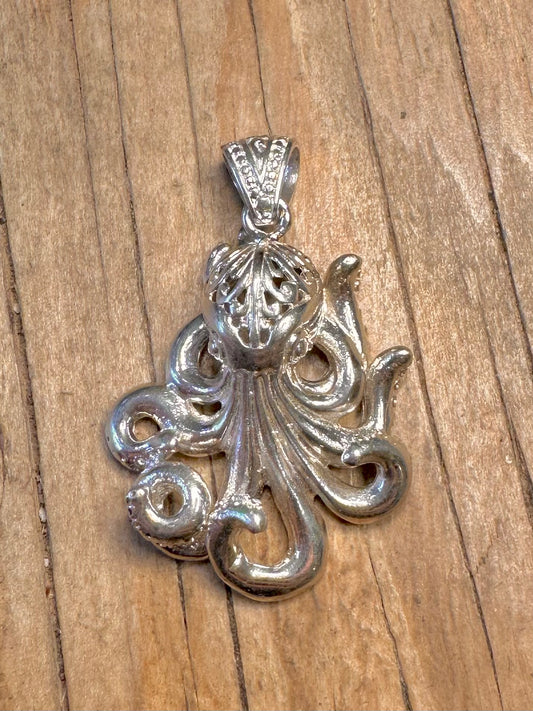 Moderner Oktopus-Anhänger aus 925er Sterlingsilber