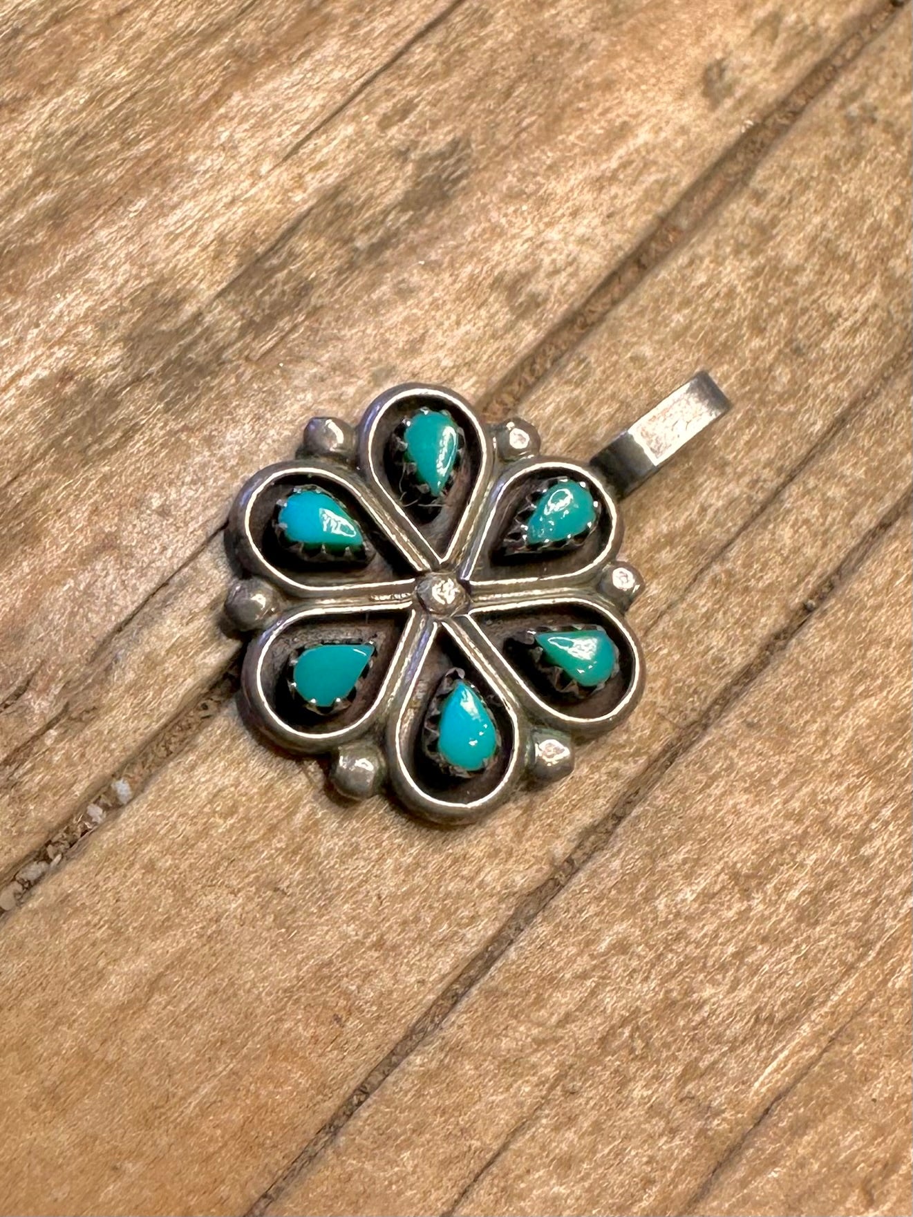 Vintage Zuni Navajo Turquoise 925 Sterling Silver Pendant