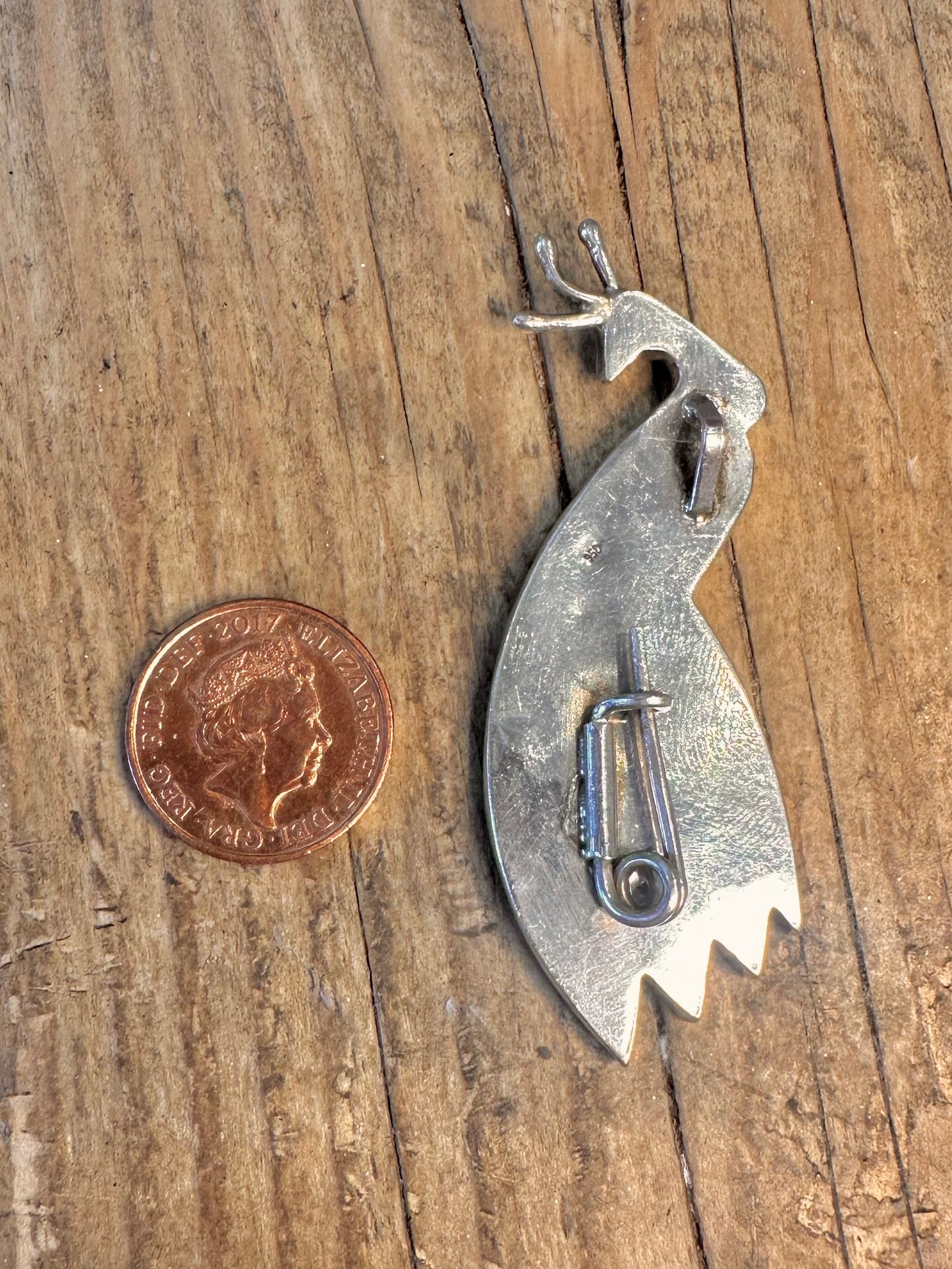 Pfauen-Lapislazuli-Intarsien-Anhänger/Brosche aus 950er Silber