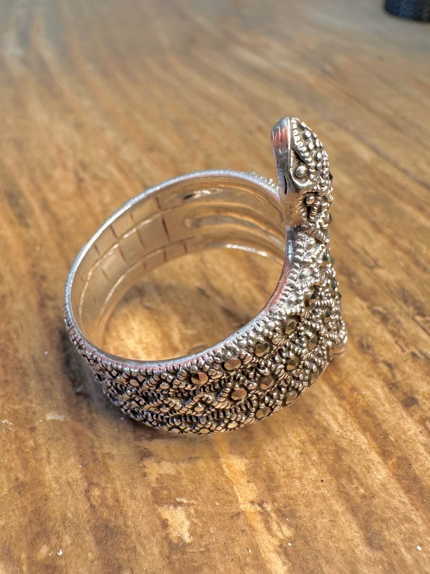 Schlangenförmiger Markasit 925er Sterlingsilber Ring Größe U