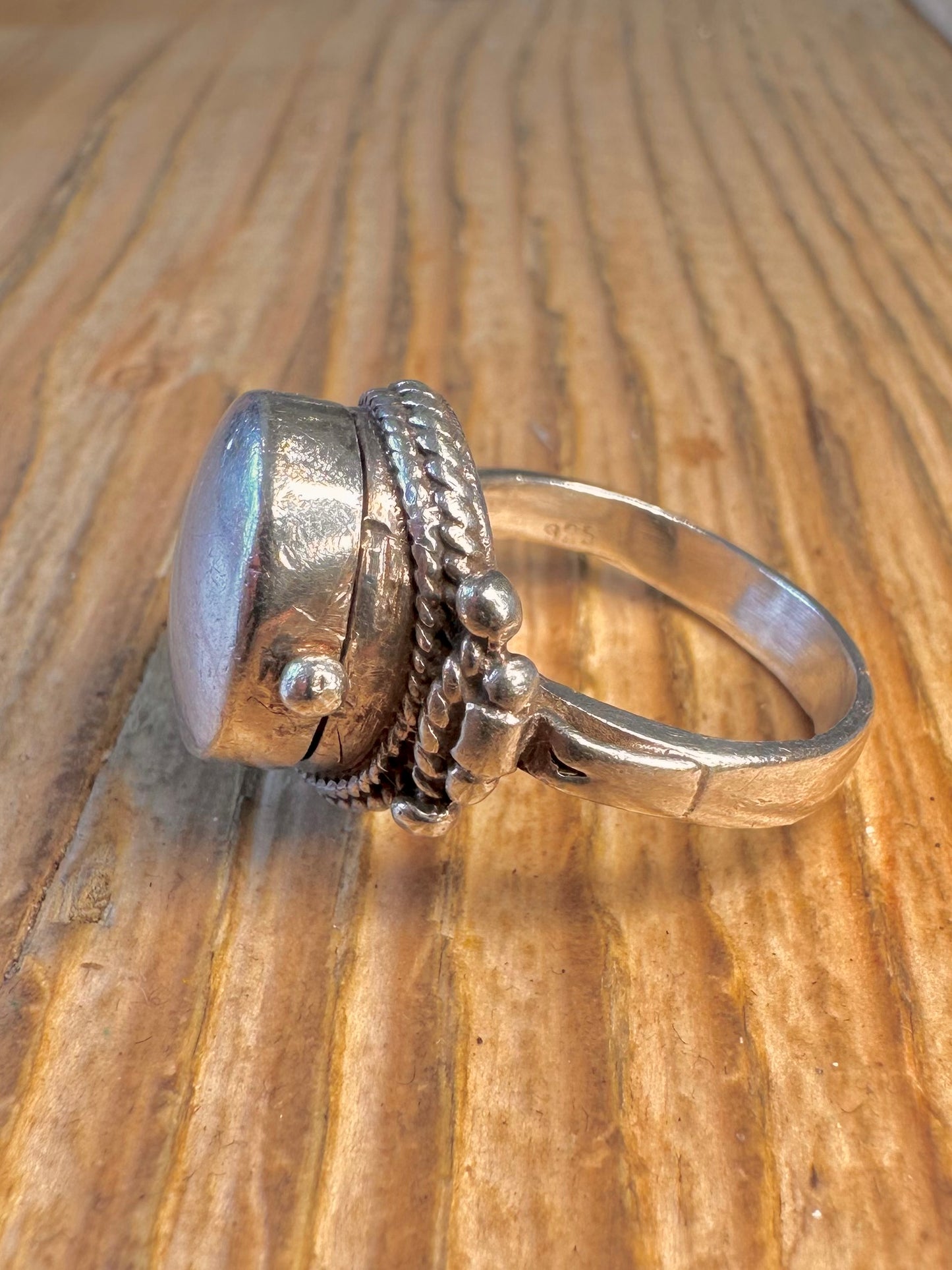 Dome Hinged Compartment Poison 925 Sterling Silver Size R Ring