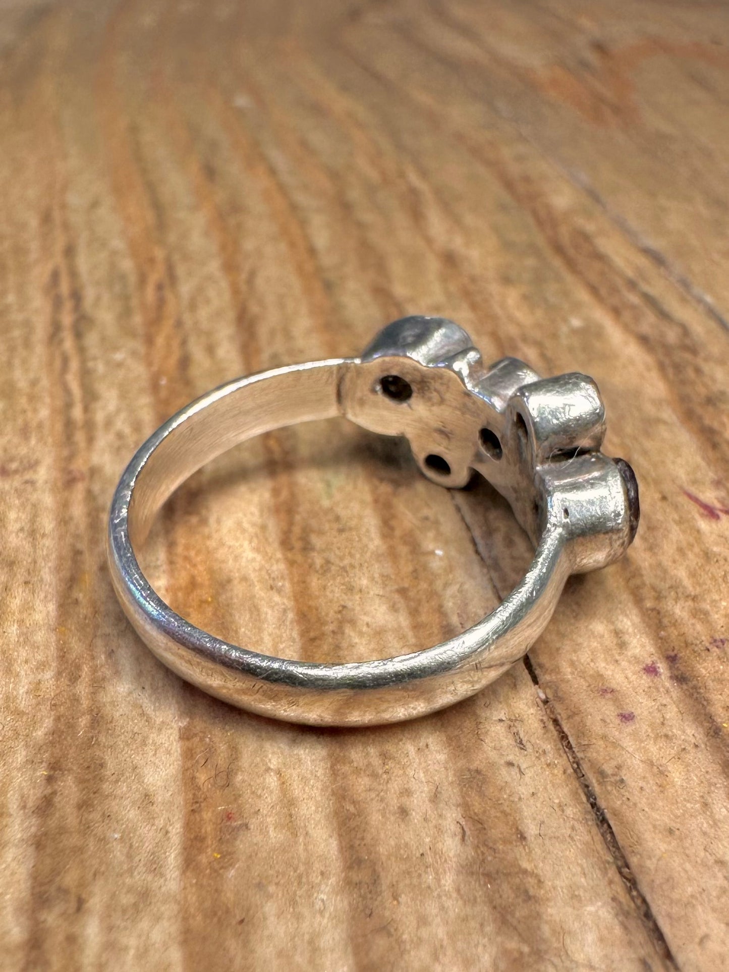 Ring aus modernistischem Granat und Quarz, Sterlingsilber 925, Größe N
