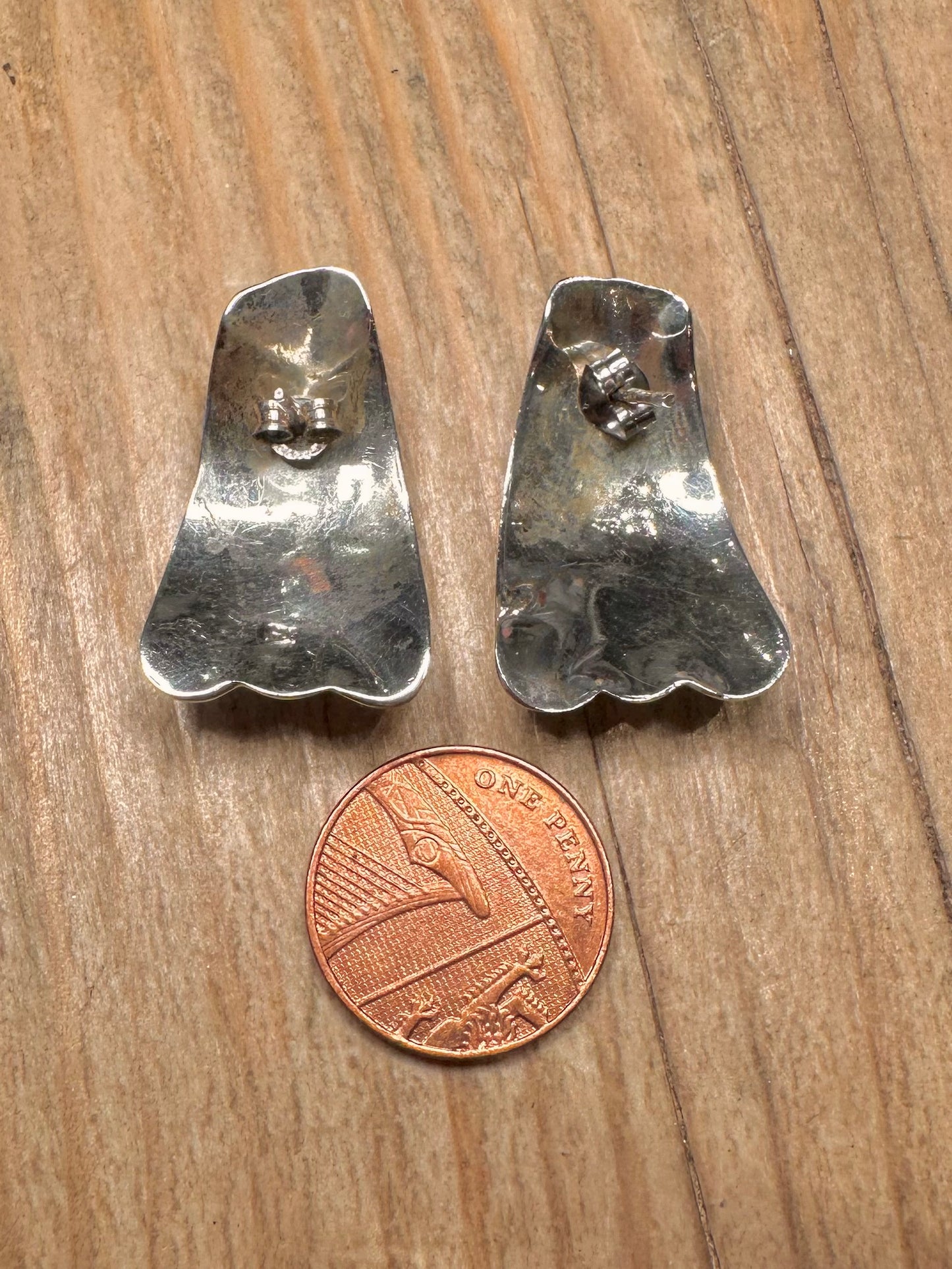 Modernist Puff Scalloped 925 Sterling Silver Earrings