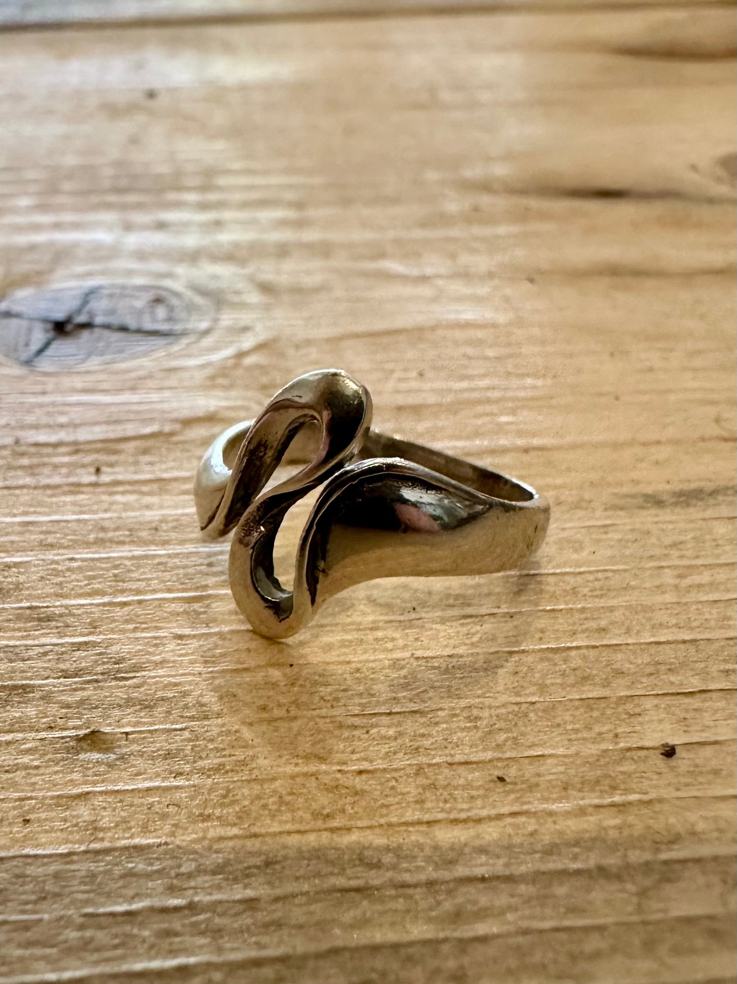 Vintage Wavy 925 Silver Size K Ring