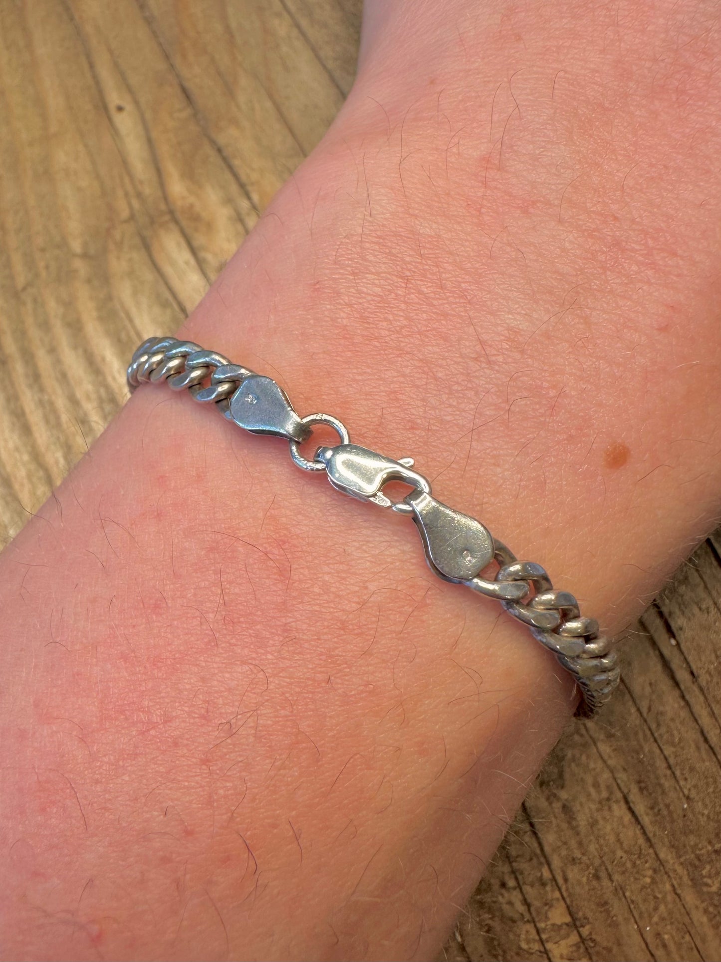 Curb Chain with Blue Red Green Stone 925 Sterling Silver 7.8 inch Bracelet
