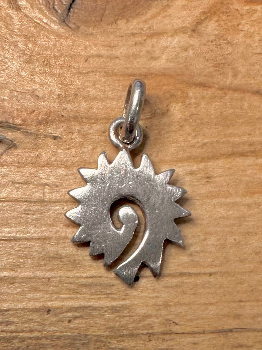 Vintage Swirl Circle 925 Silver Pendant