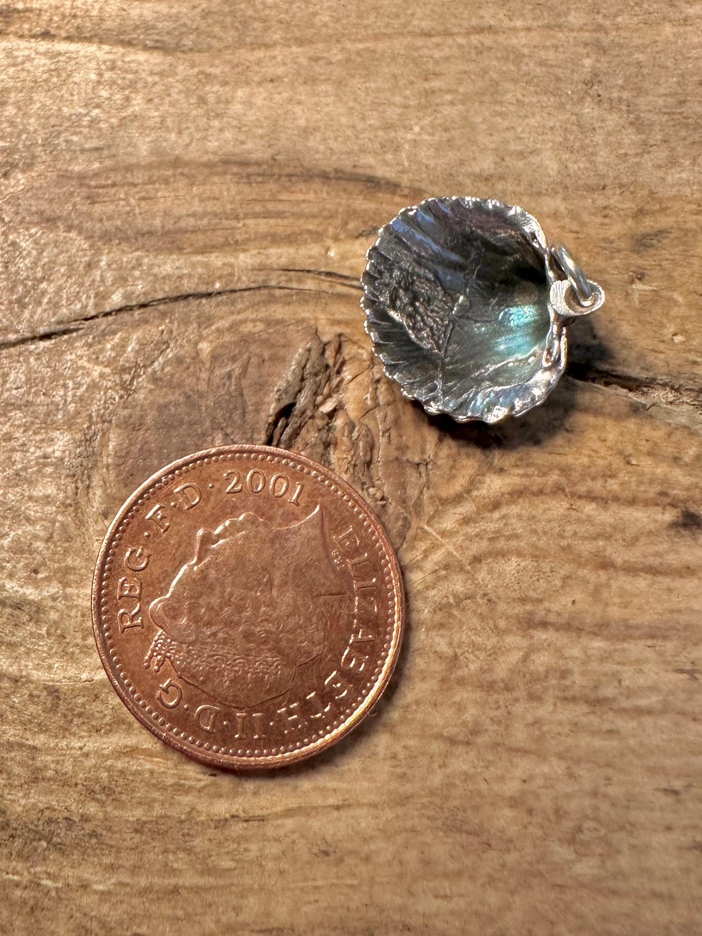 Vintage Textured Shell 925 Silver Charm Pendant