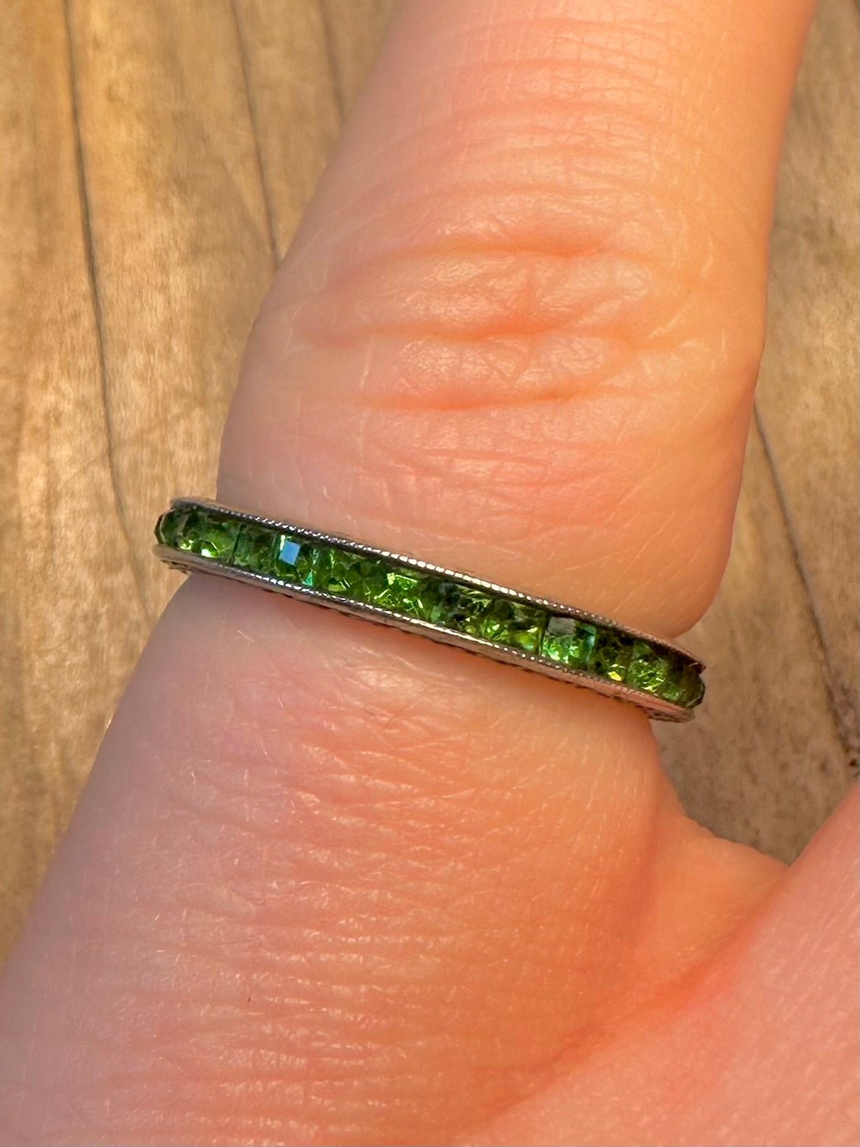 Vintage Green Stone Band 935 Sterling Silver Size J1/2 Ring