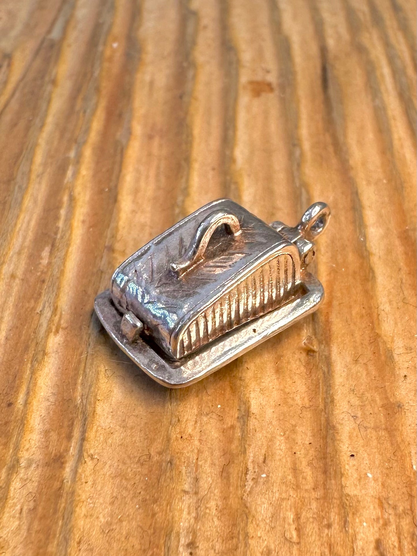 Nuvo Cheese Dish Opens 925 Sterling Silver Charm Pendant