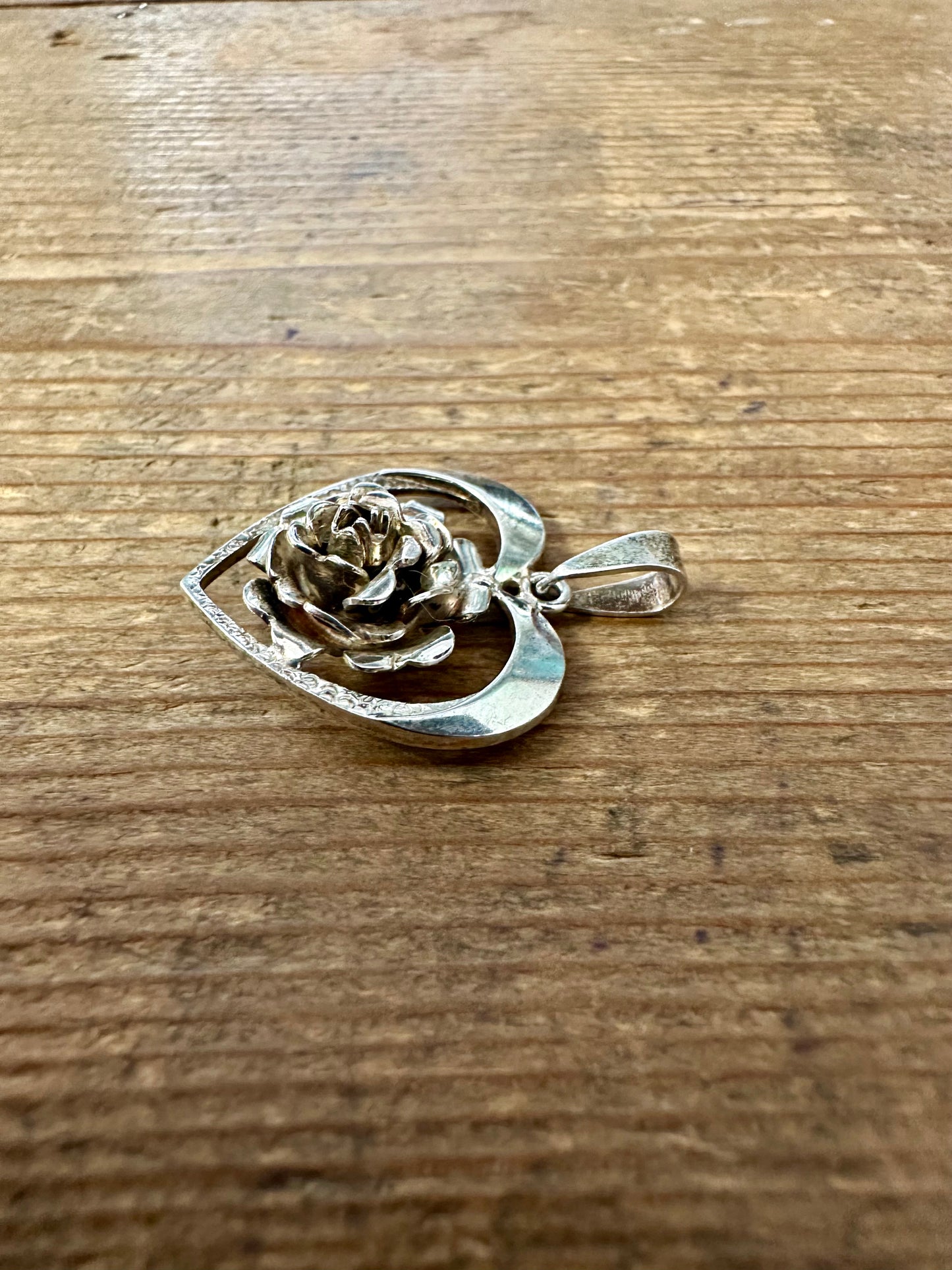 Vintage Heart Flower 925 Silver Pendant