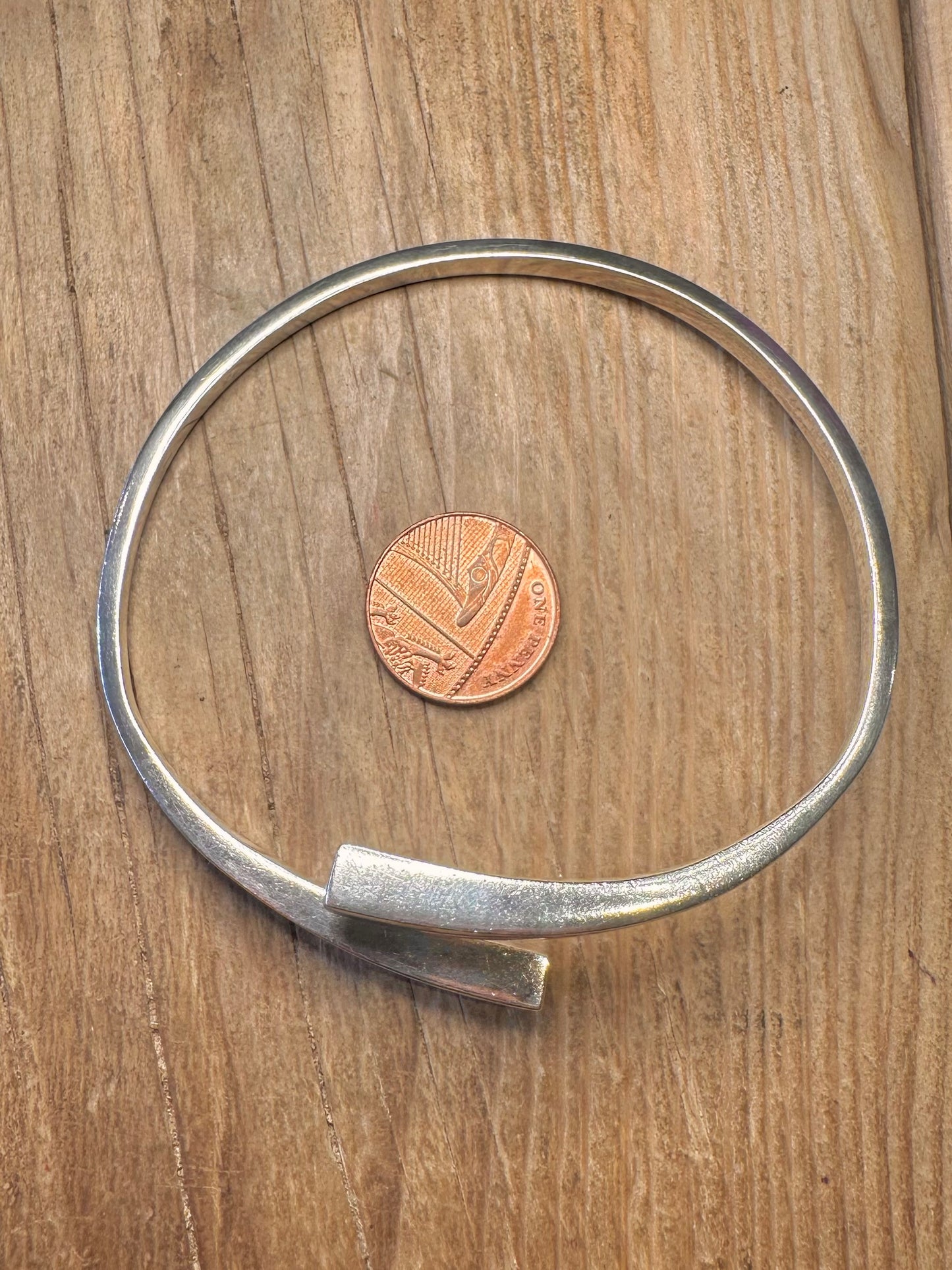 Abstract Overlapping 925 Sterling Silver Bangle