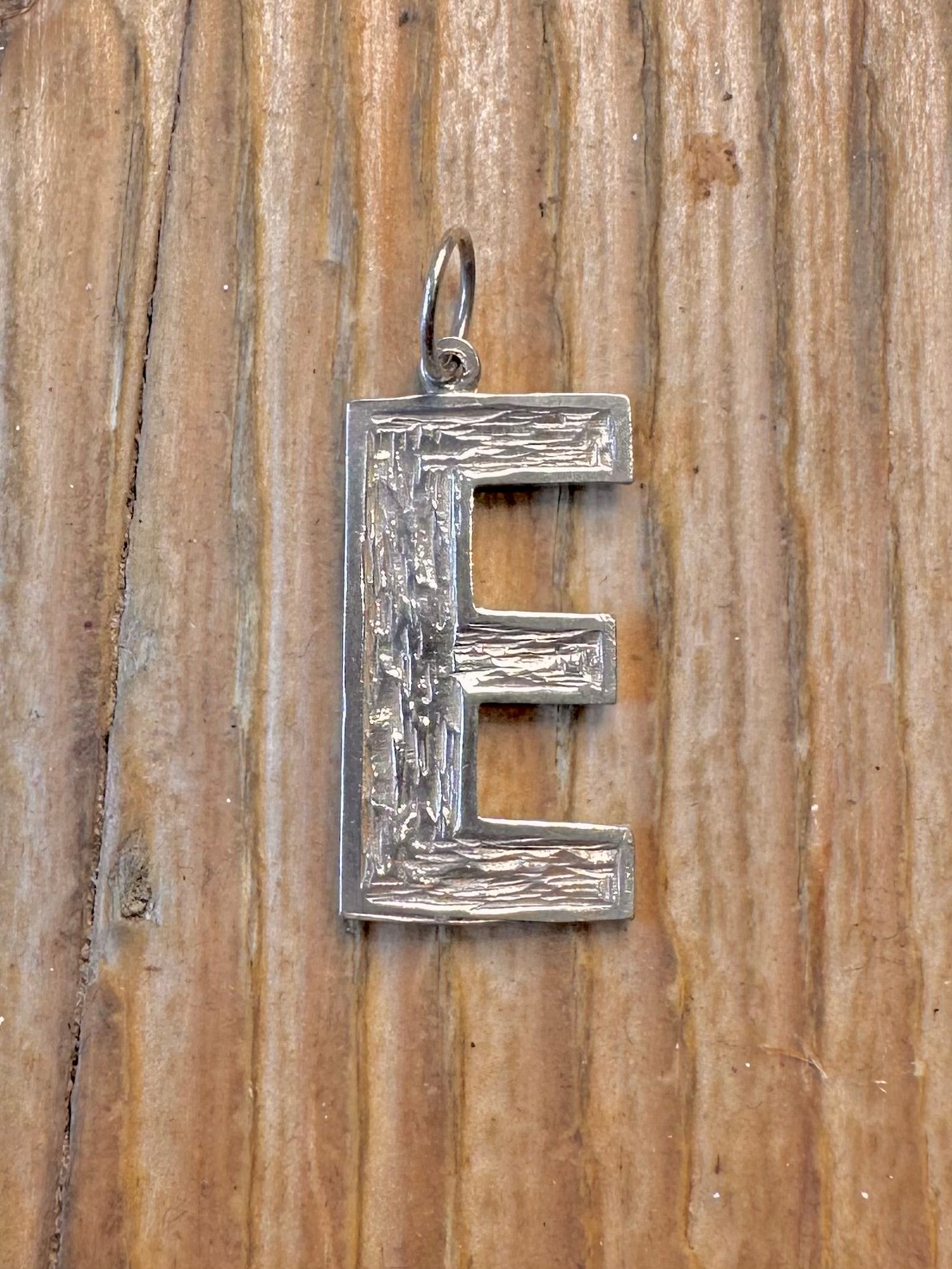 Letter E 1975 Engraved 925 Sterling Silver Pendant