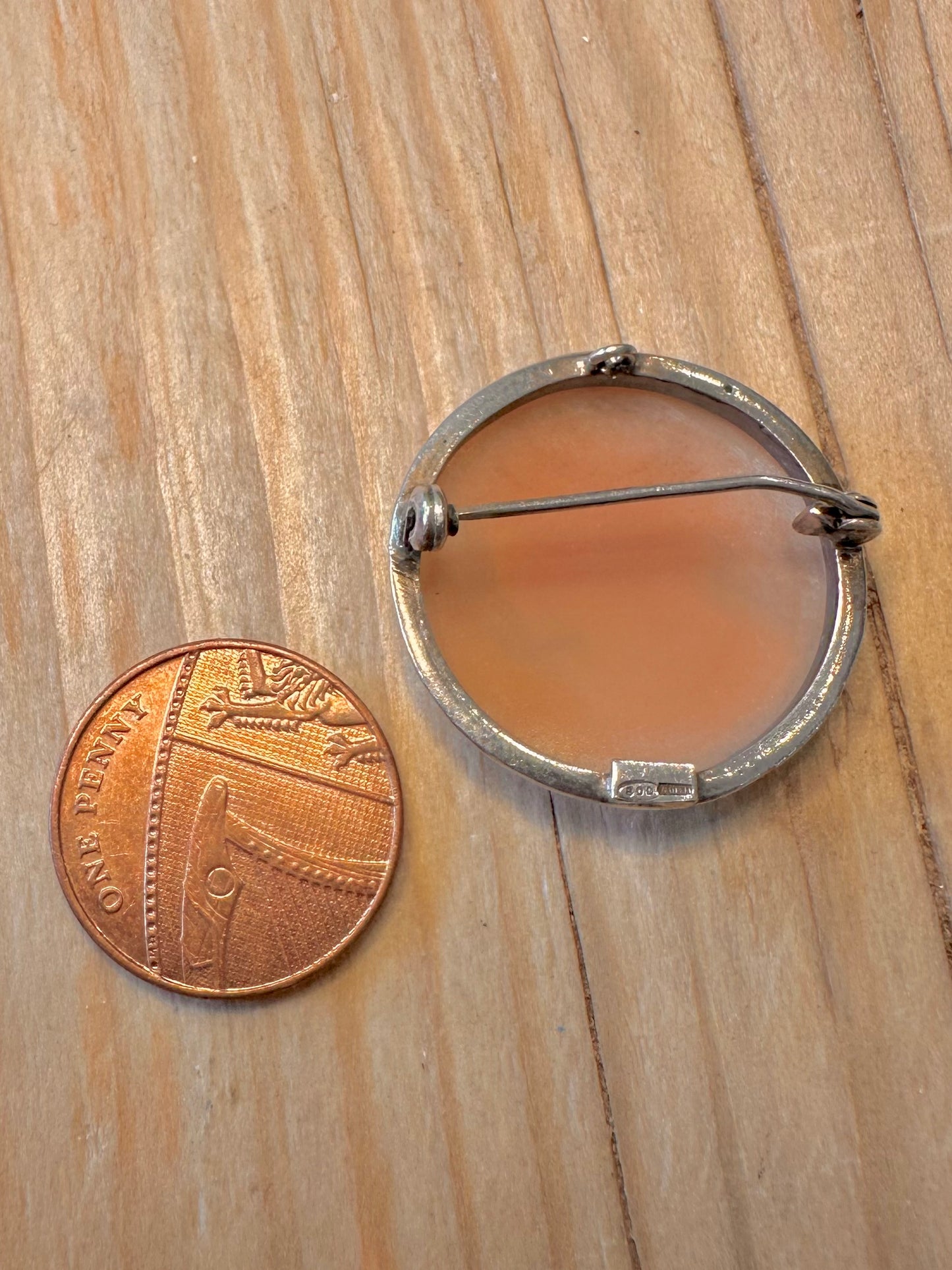 Vintage Cameo Circle 800 Silver Brooch
