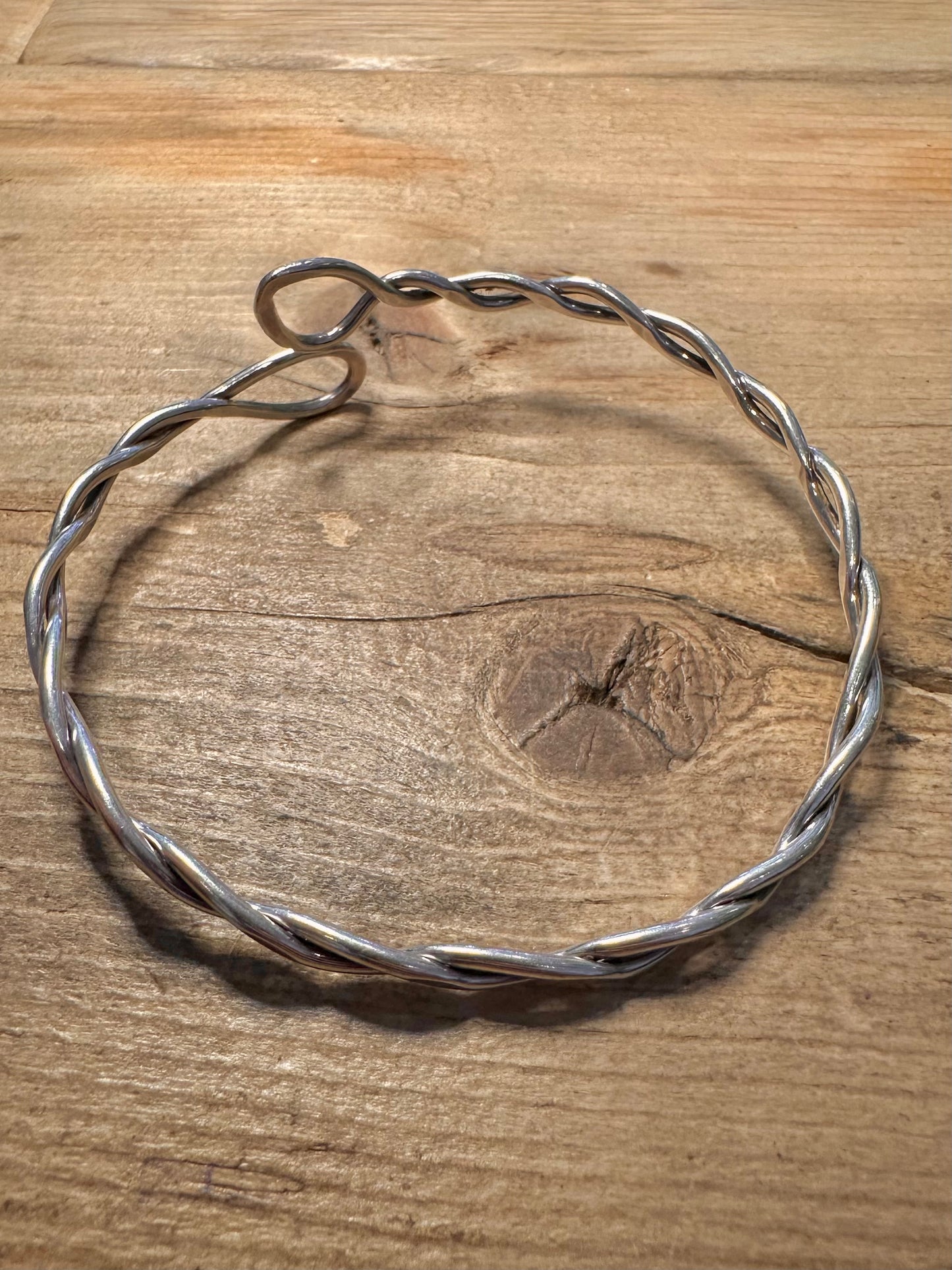 Vintage 1971 Twisted Open Front 925 Silver Bangle