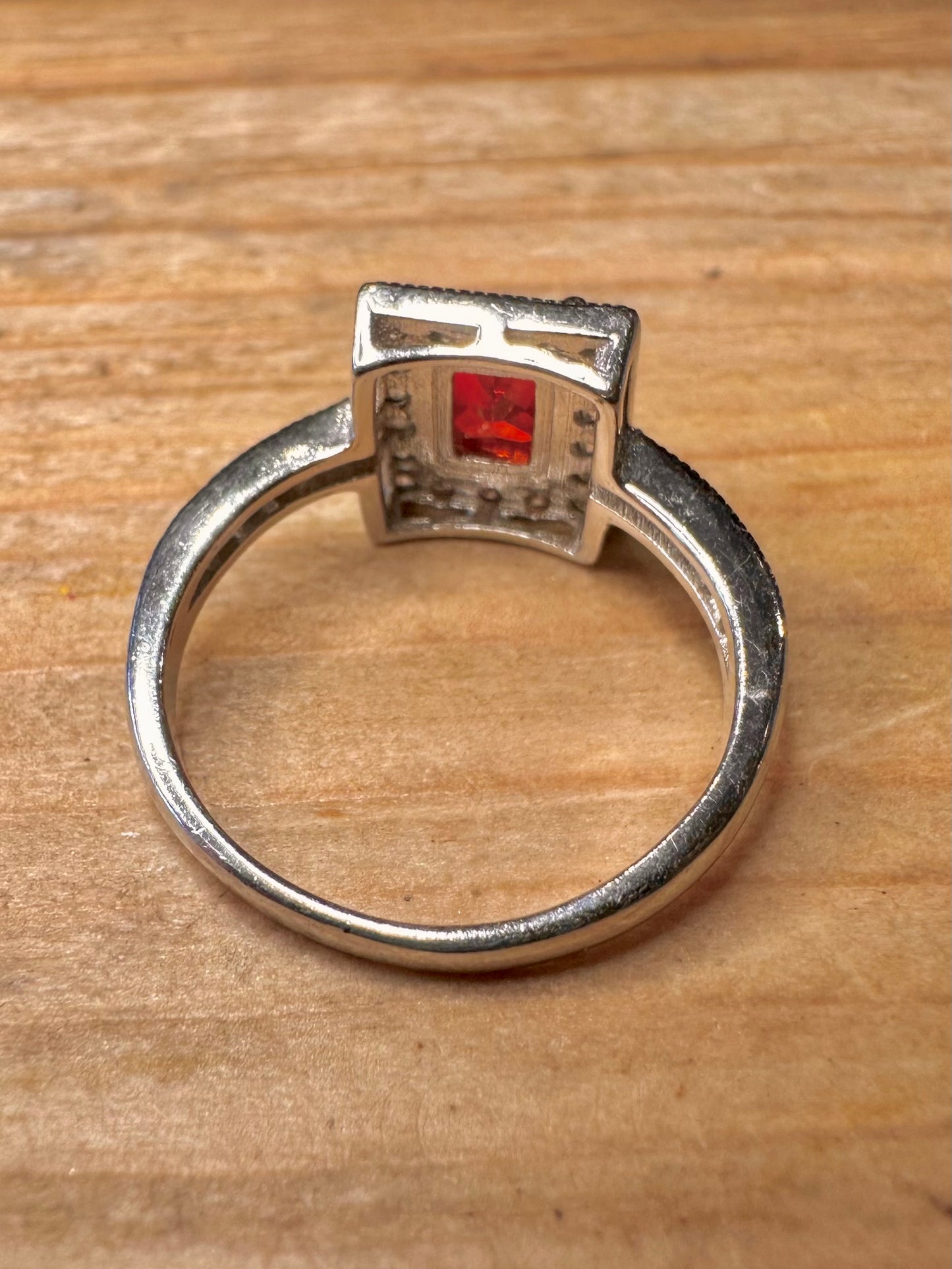 Vintage Red and White Stone 925 Sterling Silver Size O Ring