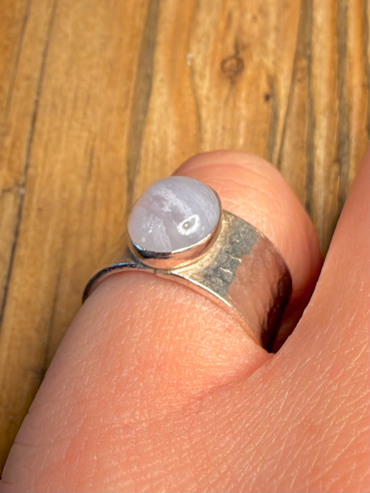 Moonstone Hammered Band 925 Sterling Silver Size M1/2 Ring