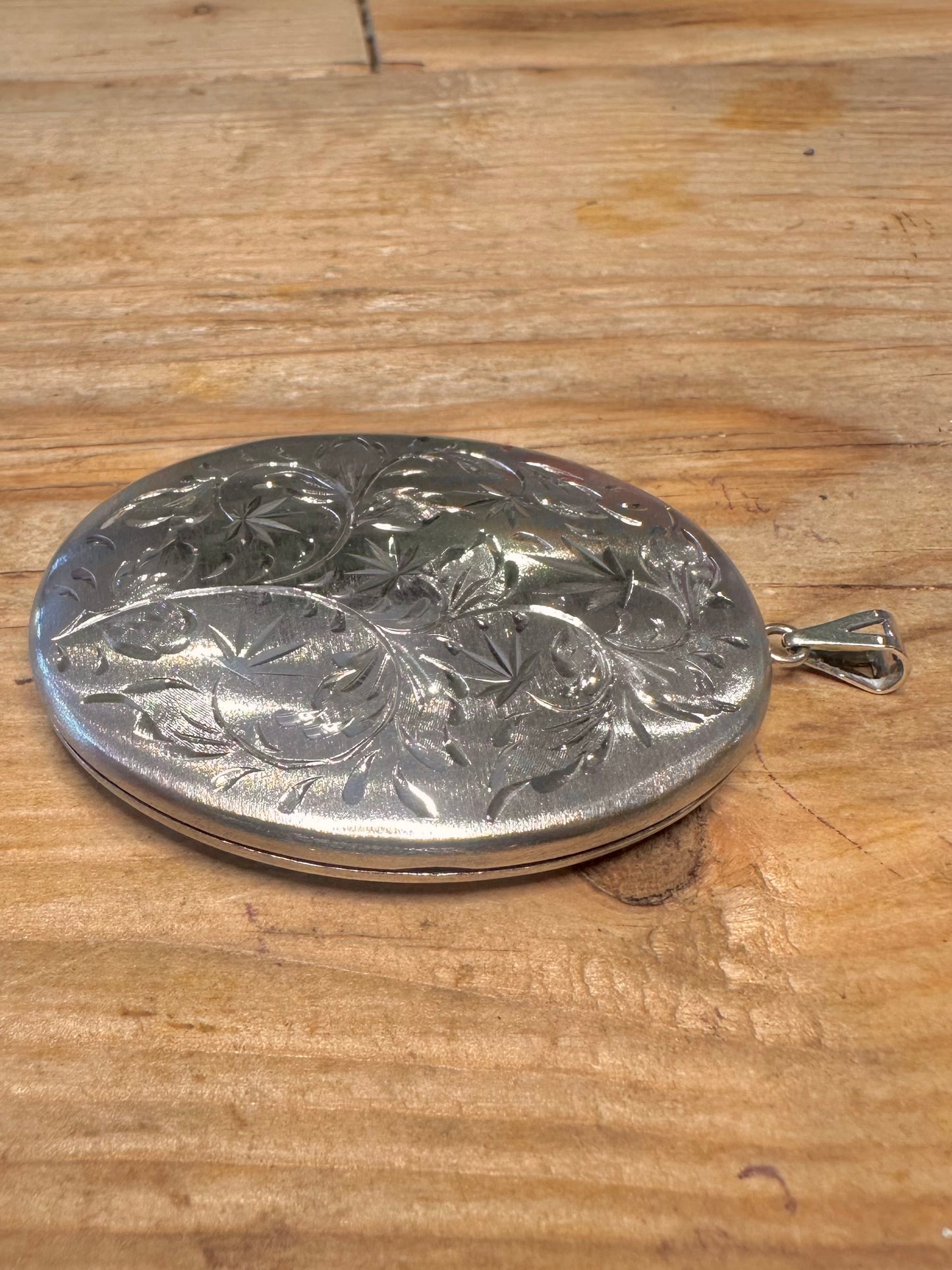 Vintage 1976 Large Victorian Style Floral Engraved Oval Locket 925 Sterling Silver Maker ZJ Pendant
