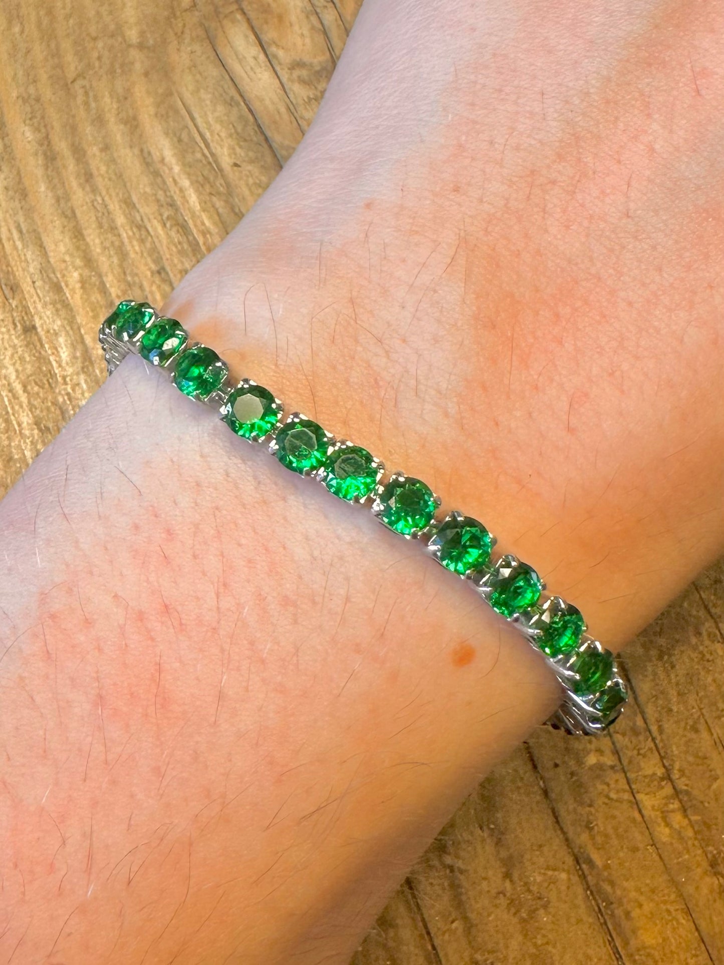 Green Stones Tennis Bracelet 925 Sterling Silver 6.5 inch Bracelet