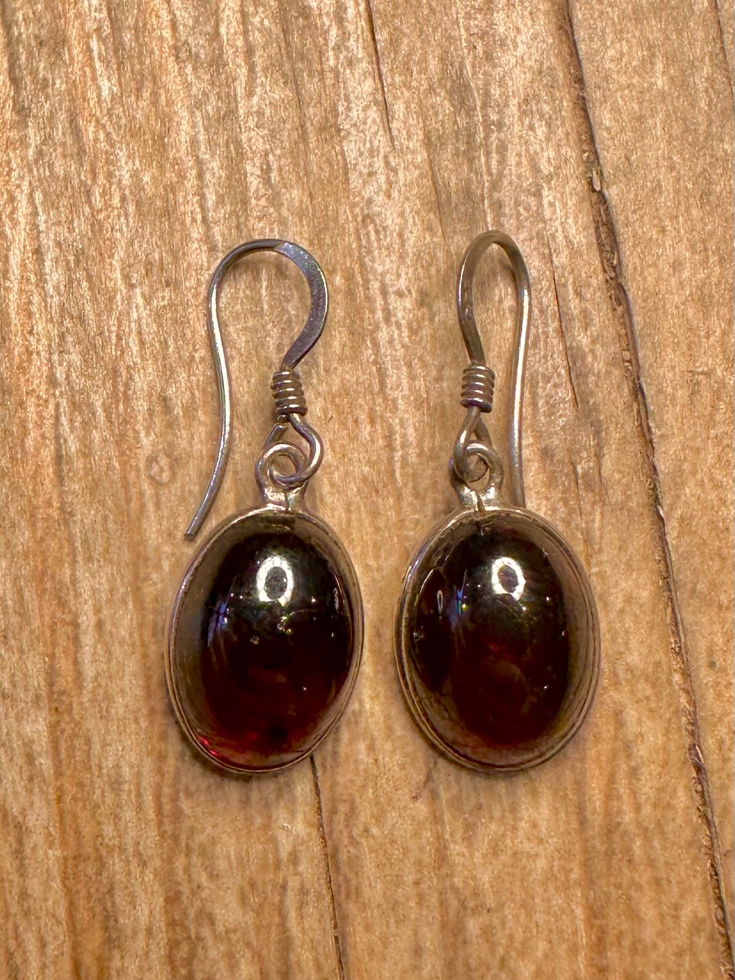 Vintage Garnet Oval Dangle 925 Sterling Silver Earring